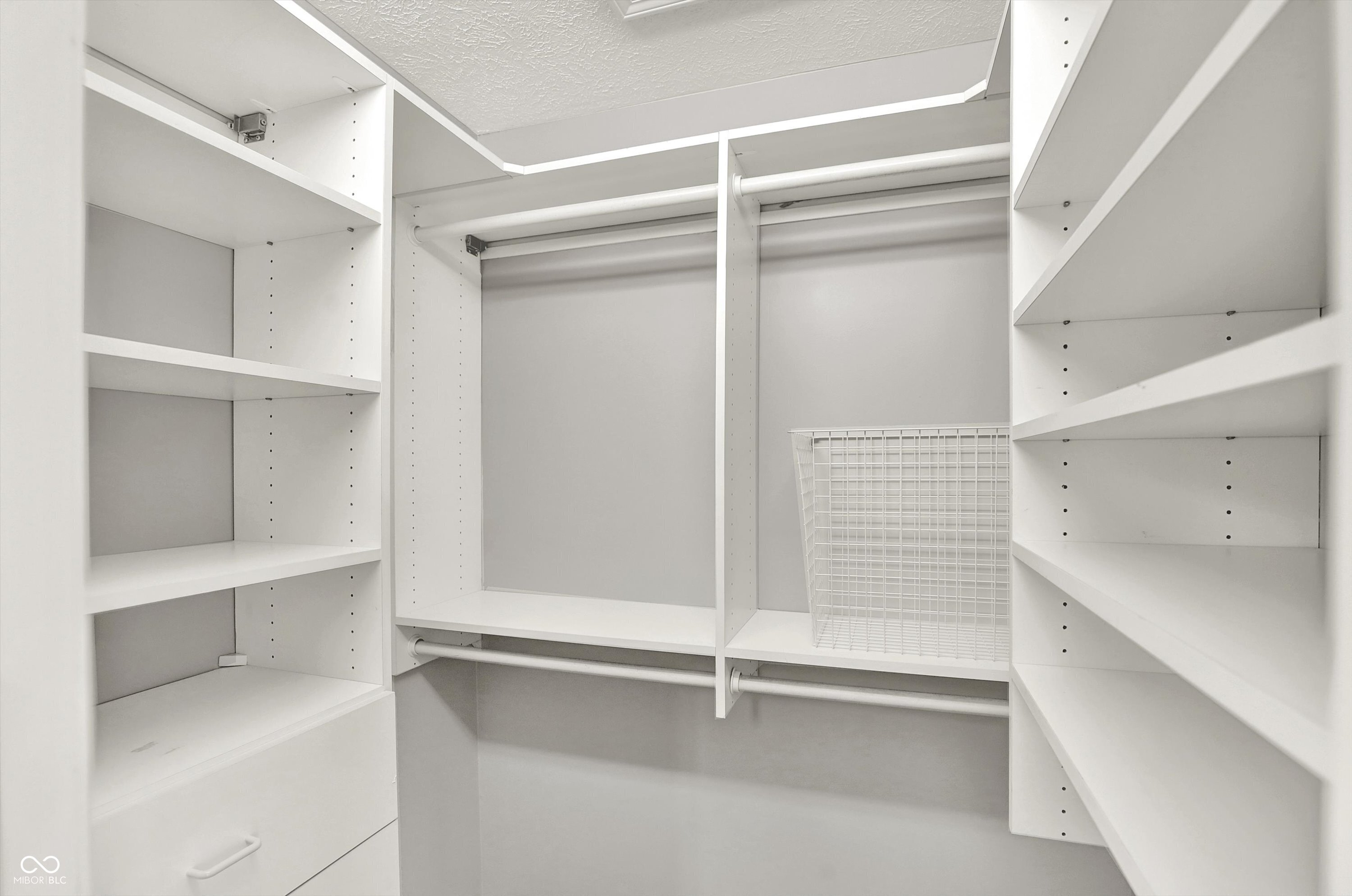 8802 Worthington Court