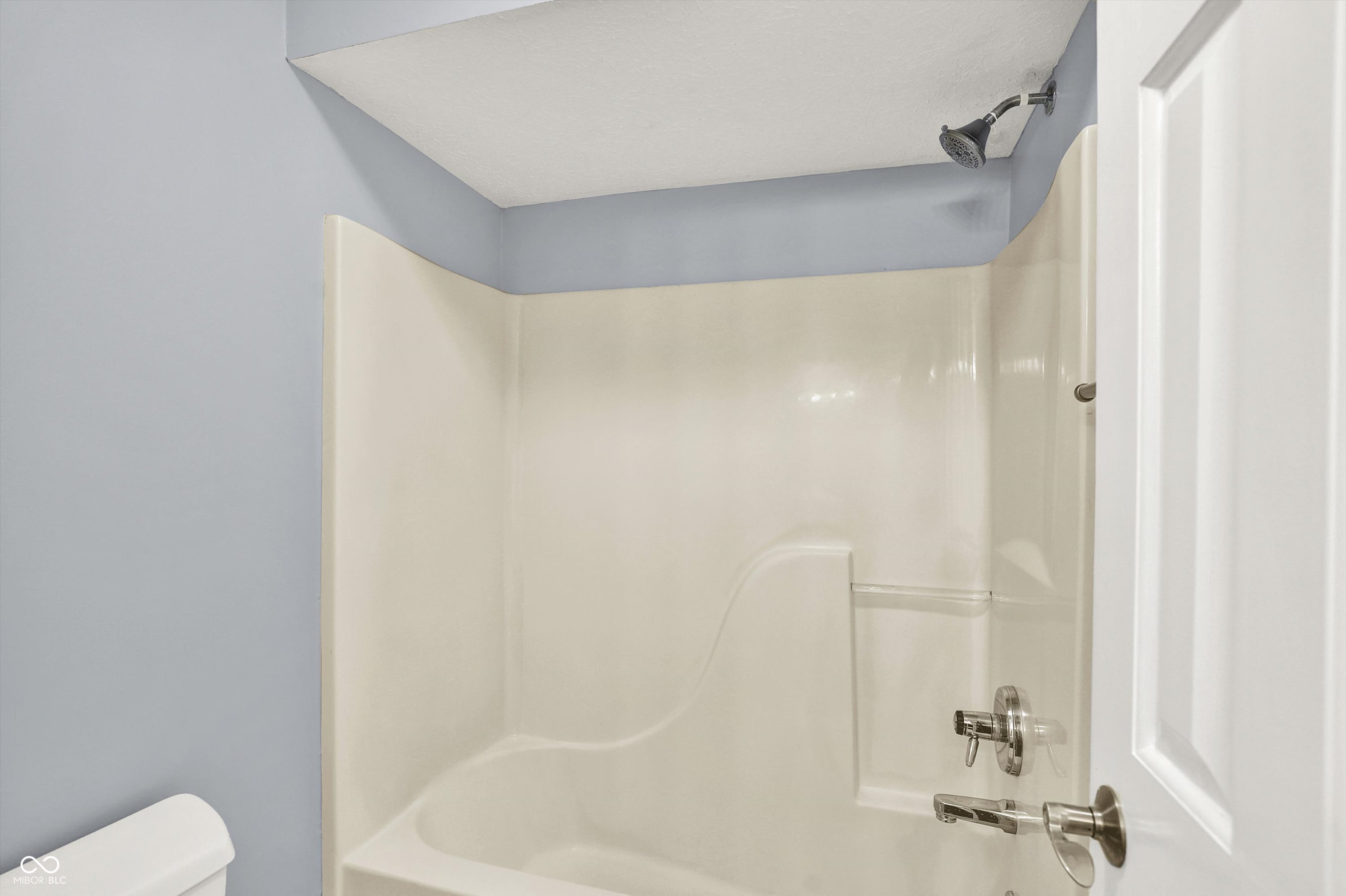 8802 Worthington Court