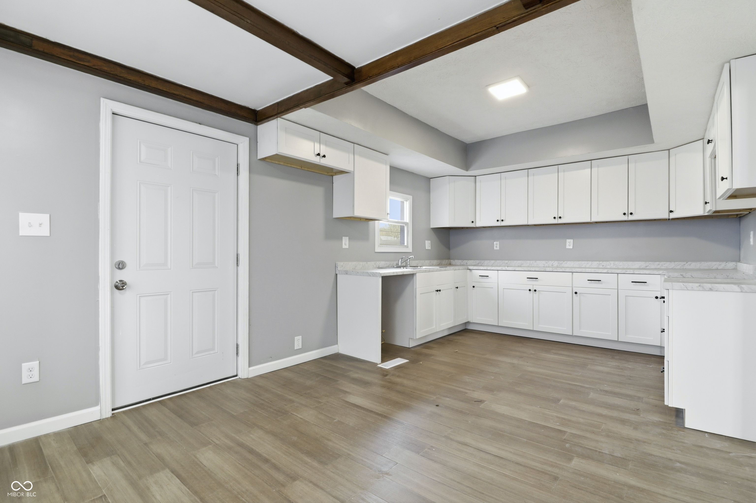 104 N Chester Avenue