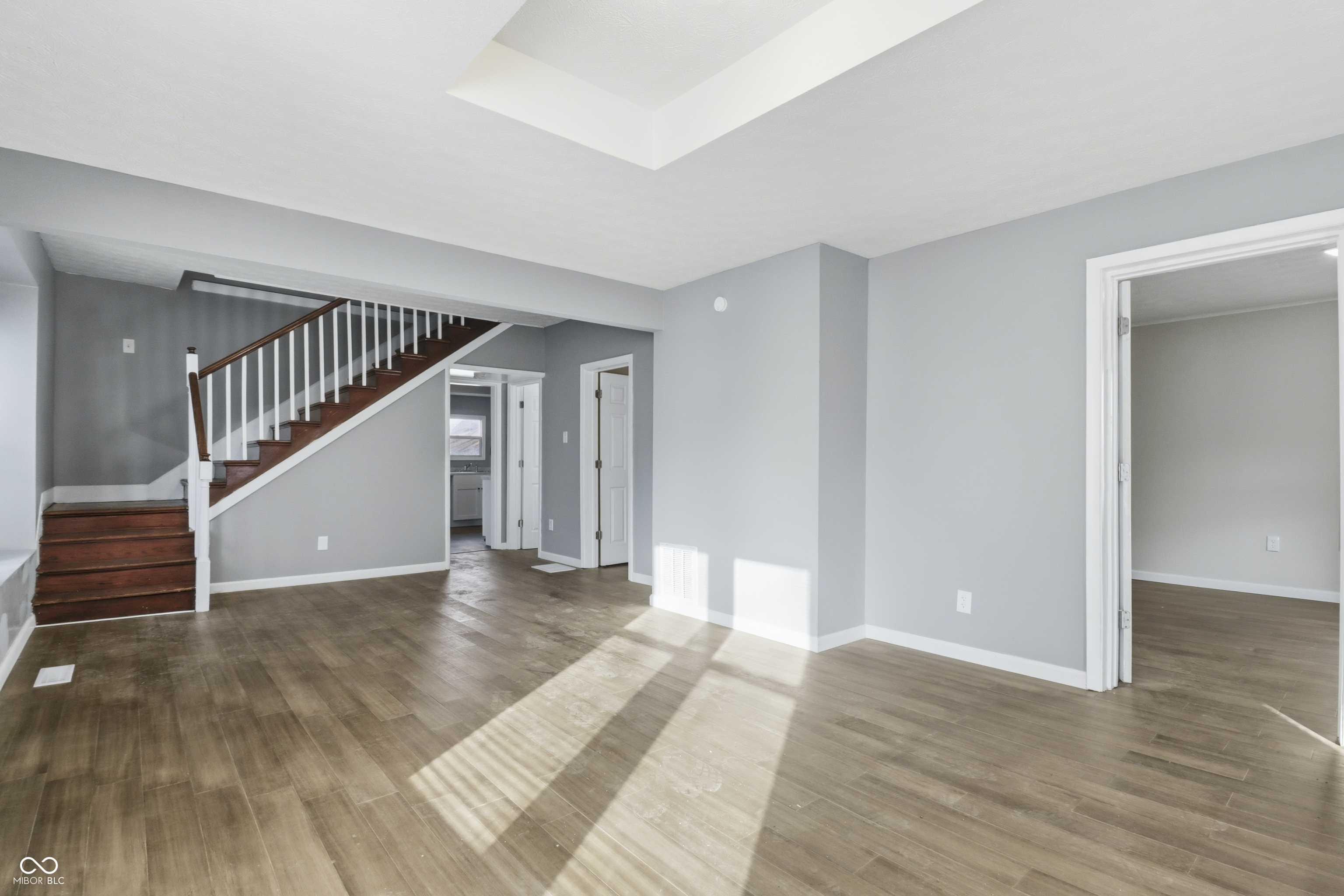 104 N Chester Avenue