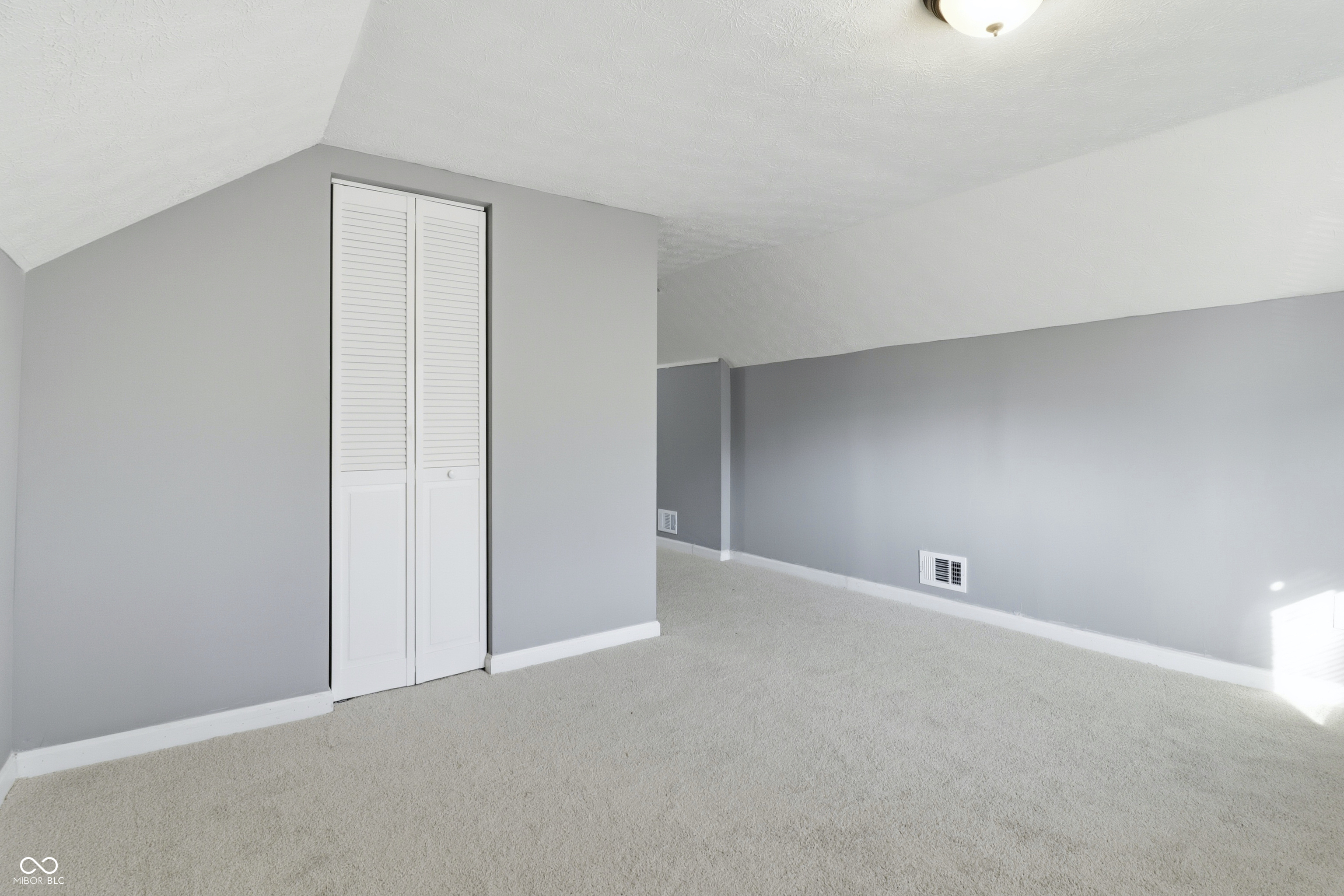 104 N Chester Avenue