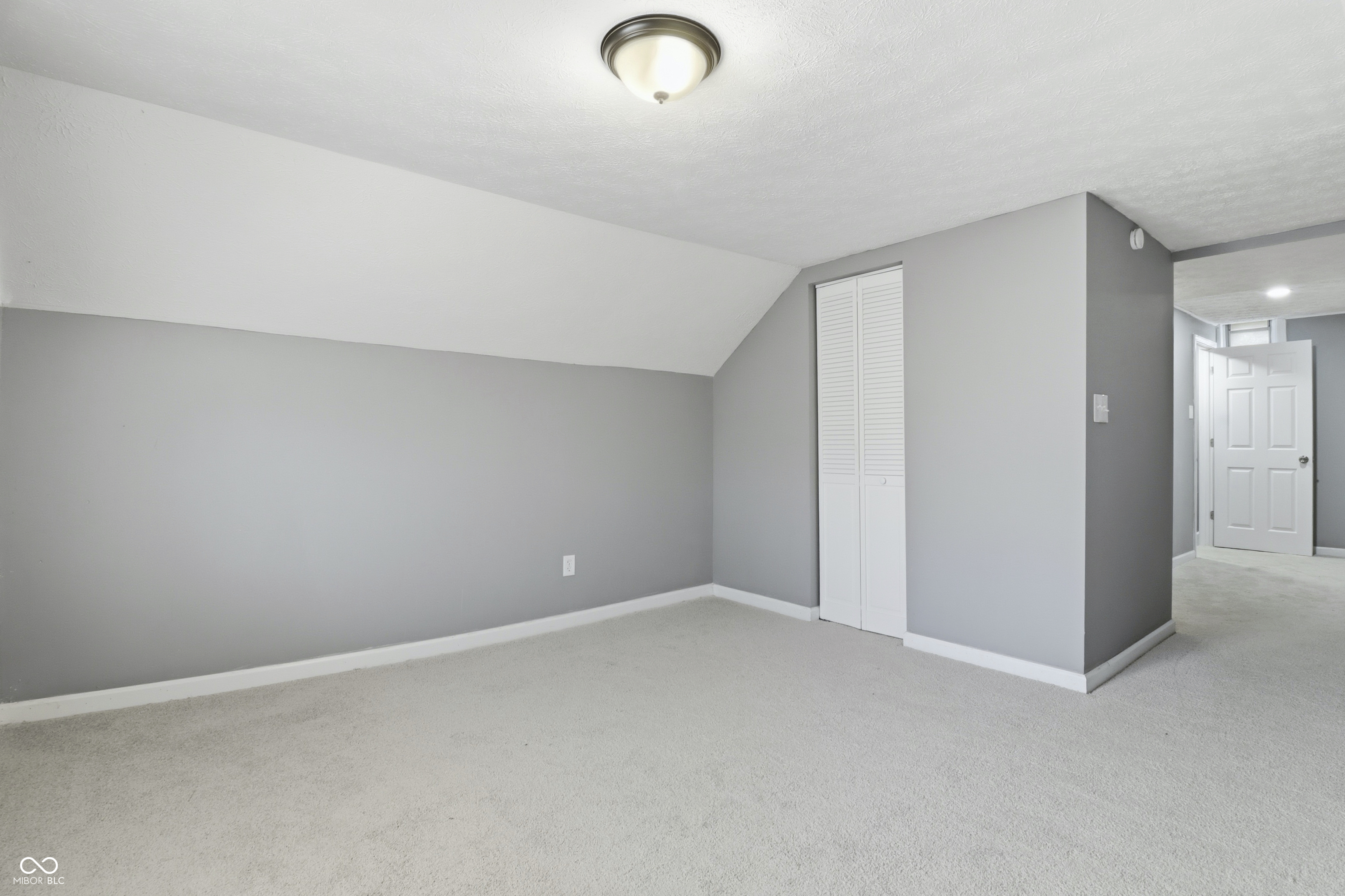 104 N Chester Avenue