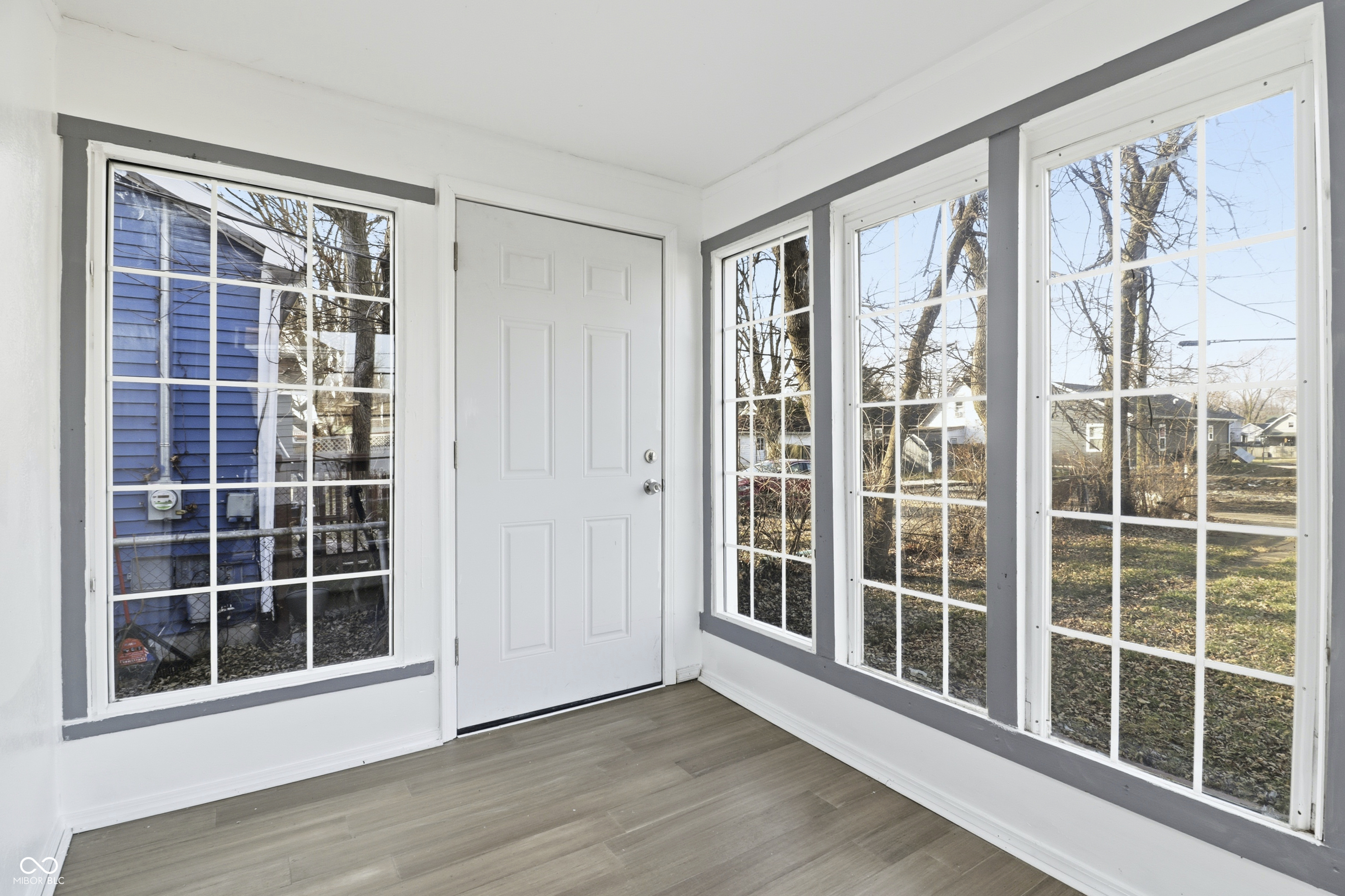 104 N Chester Avenue