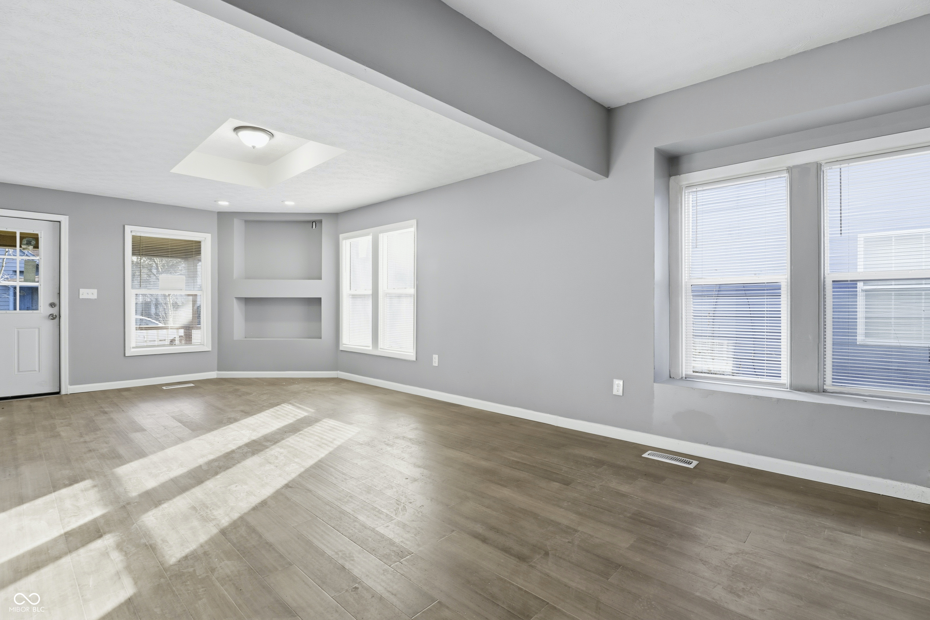 104 N Chester Avenue