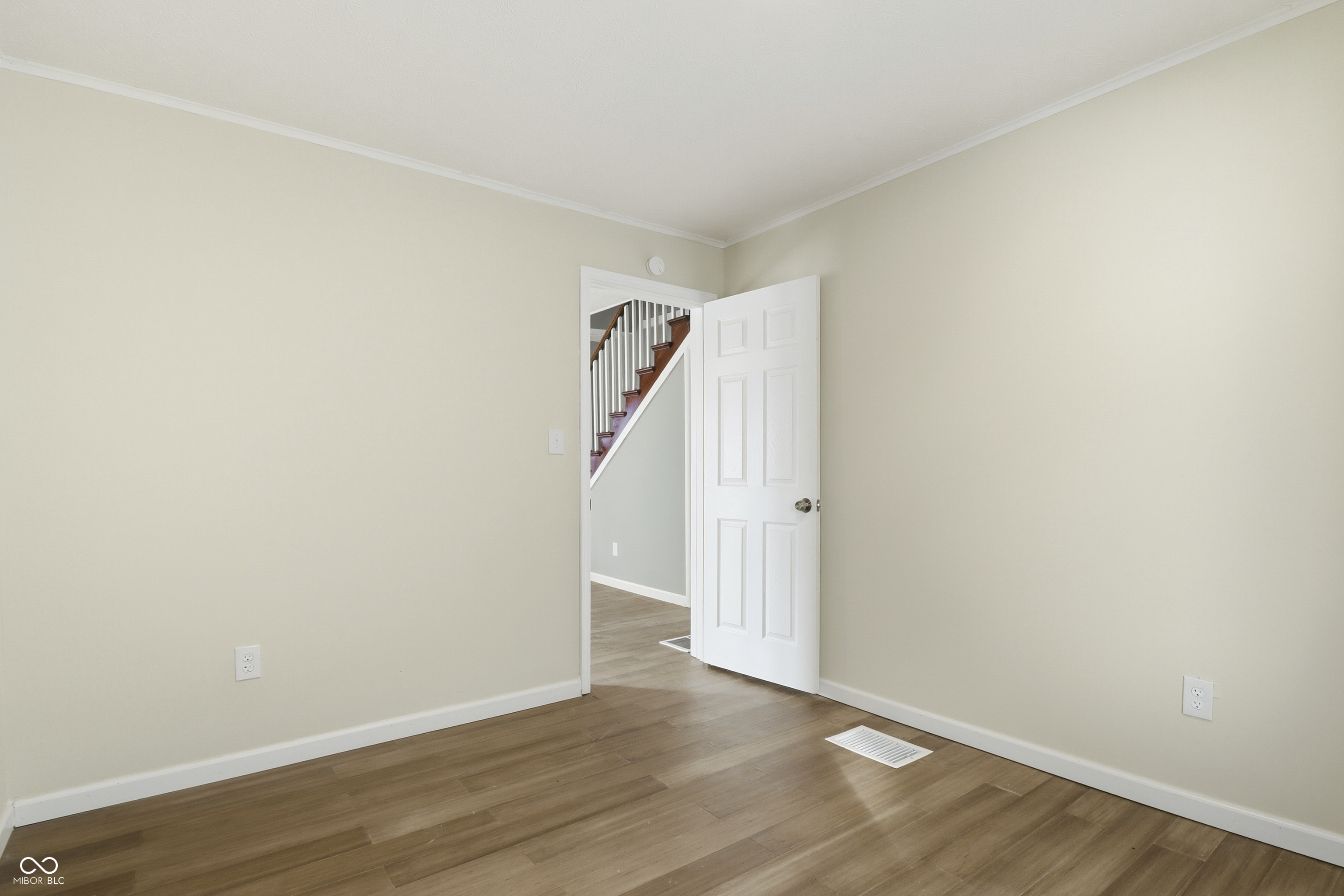 104 N Chester Avenue