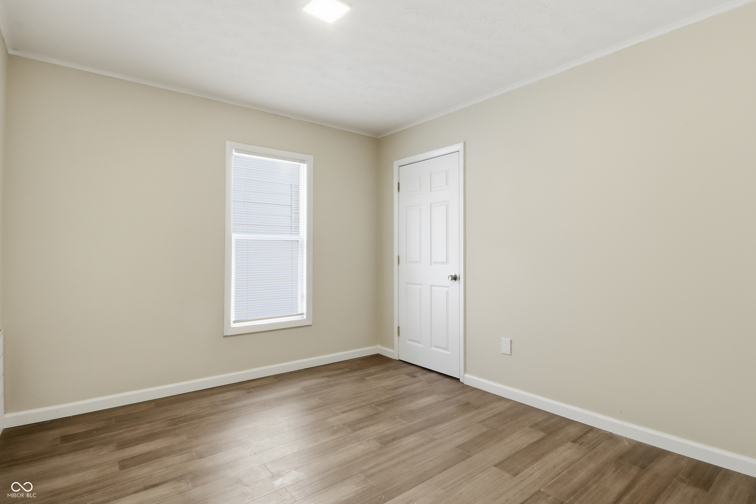 104 N Chester Avenue