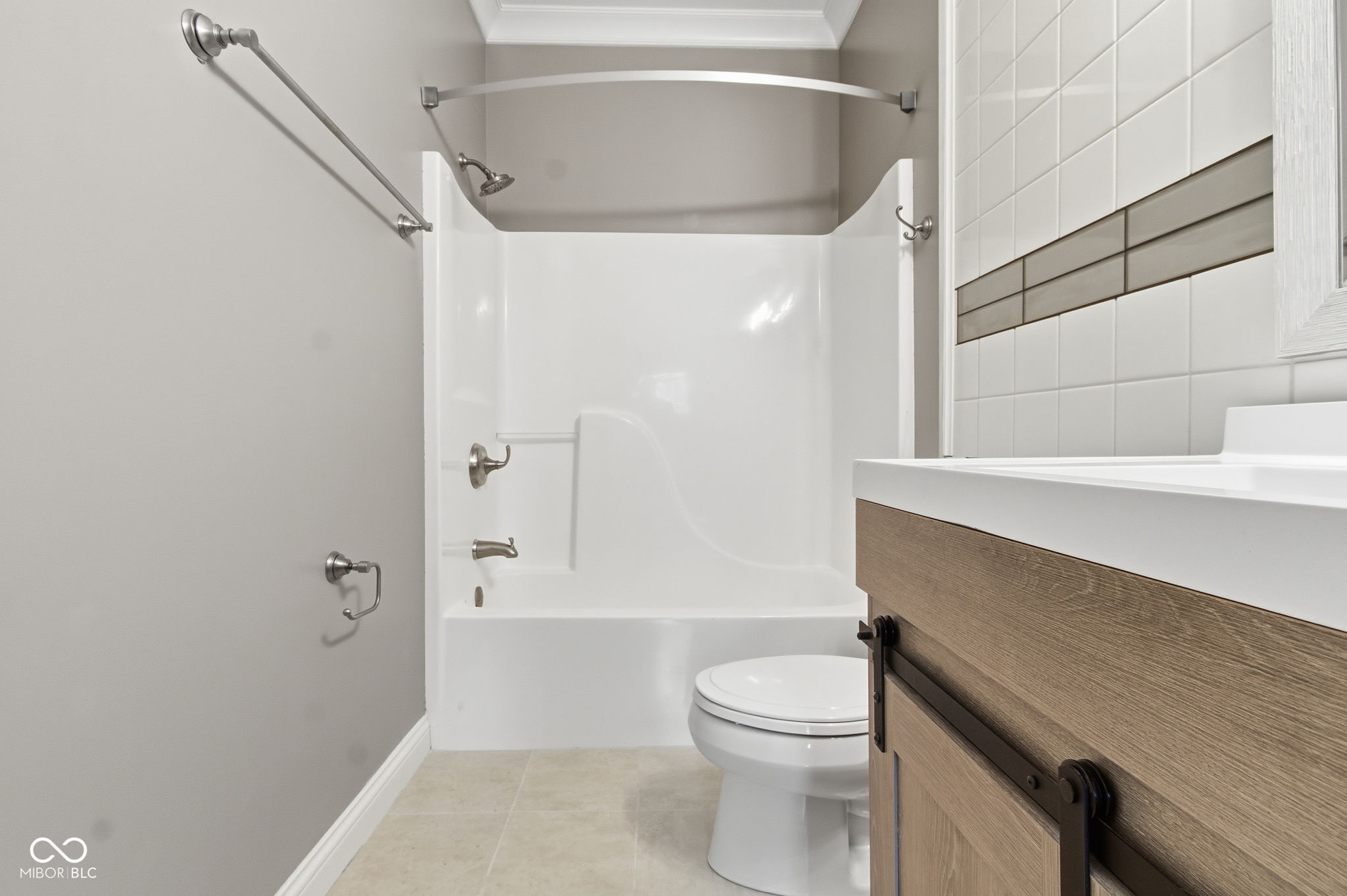 141 S Meridian Street Unit: 501