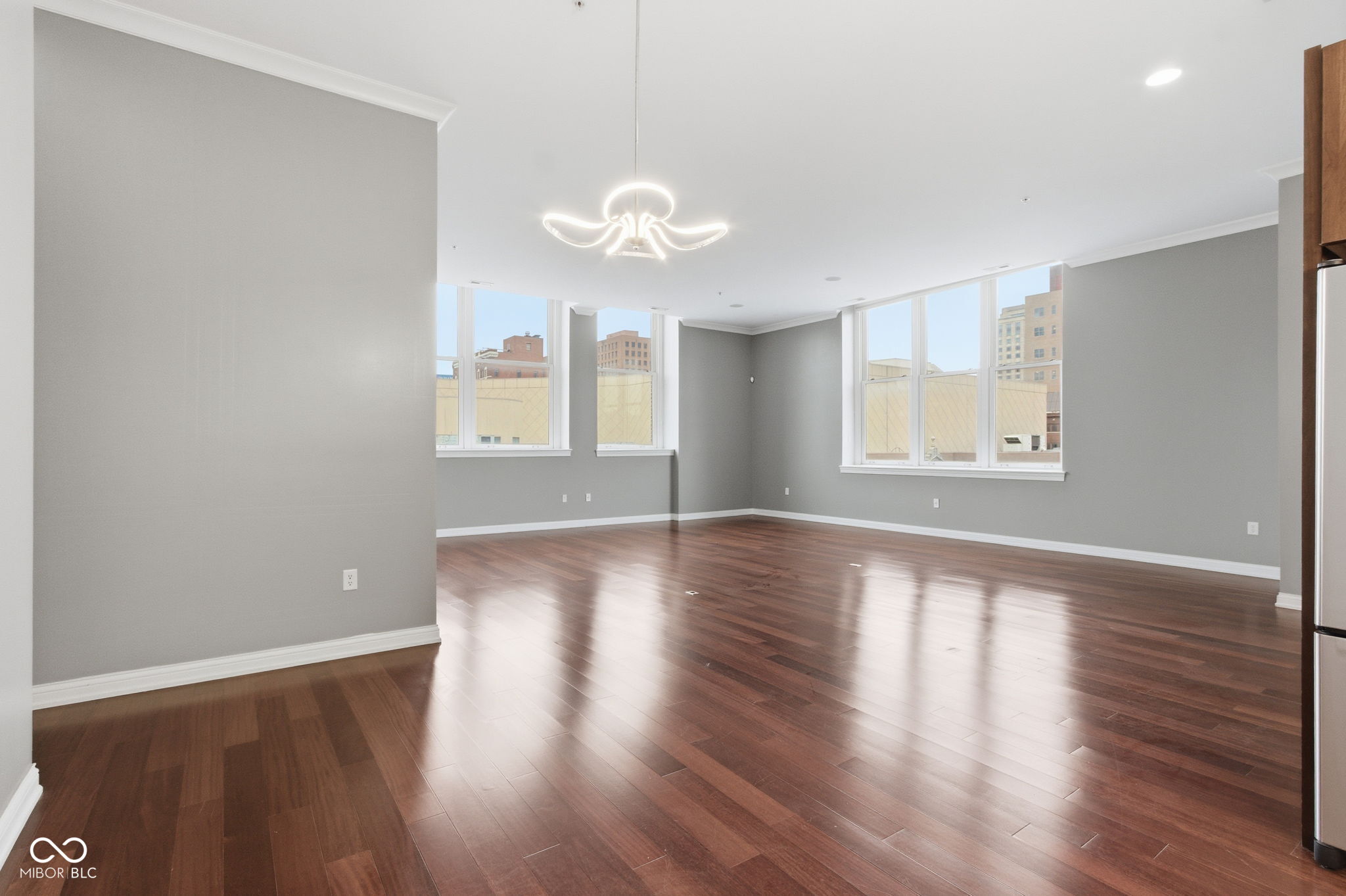 141 S Meridian Street Unit: 501