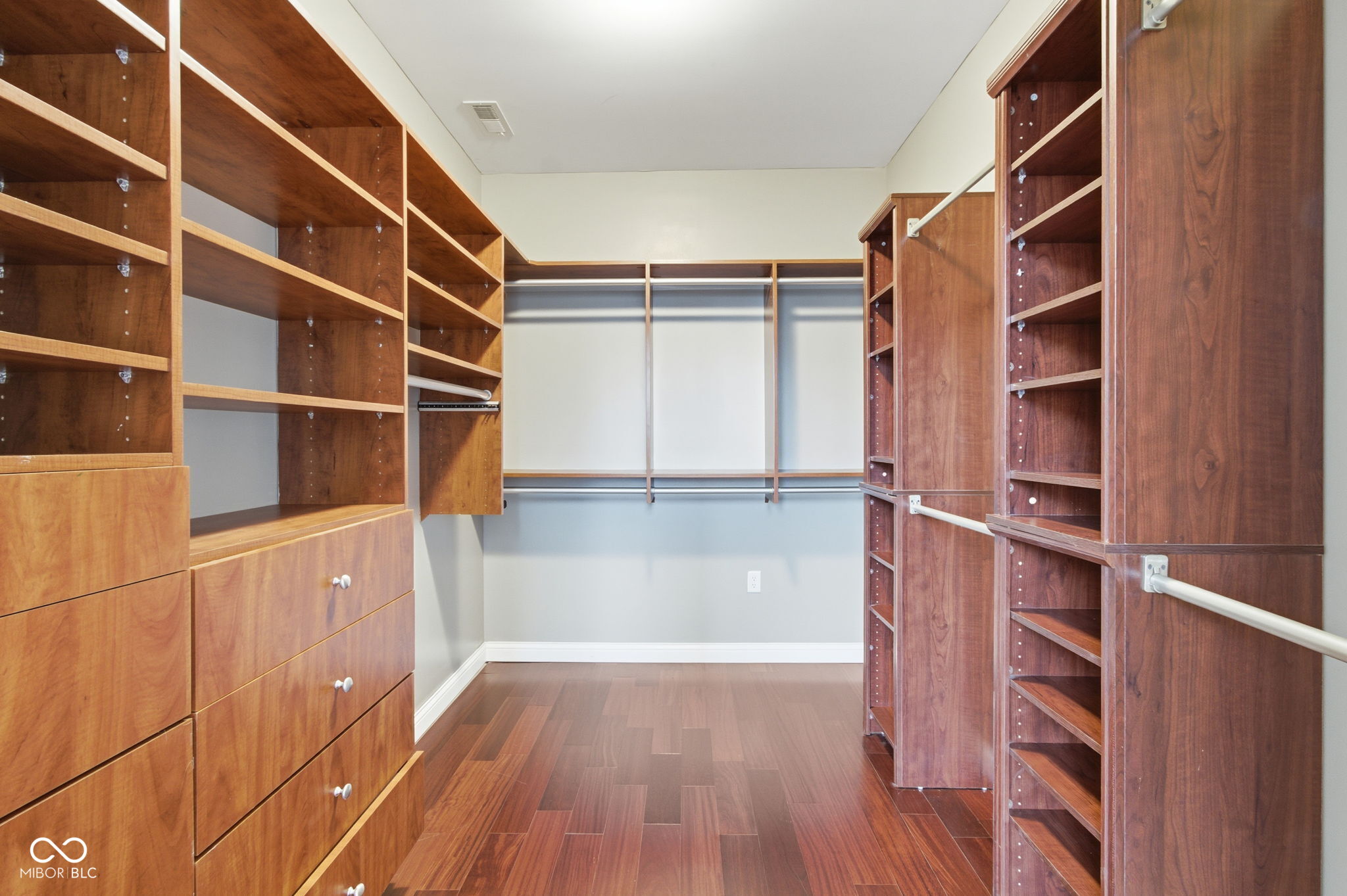 141 S Meridian Street Unit: 501