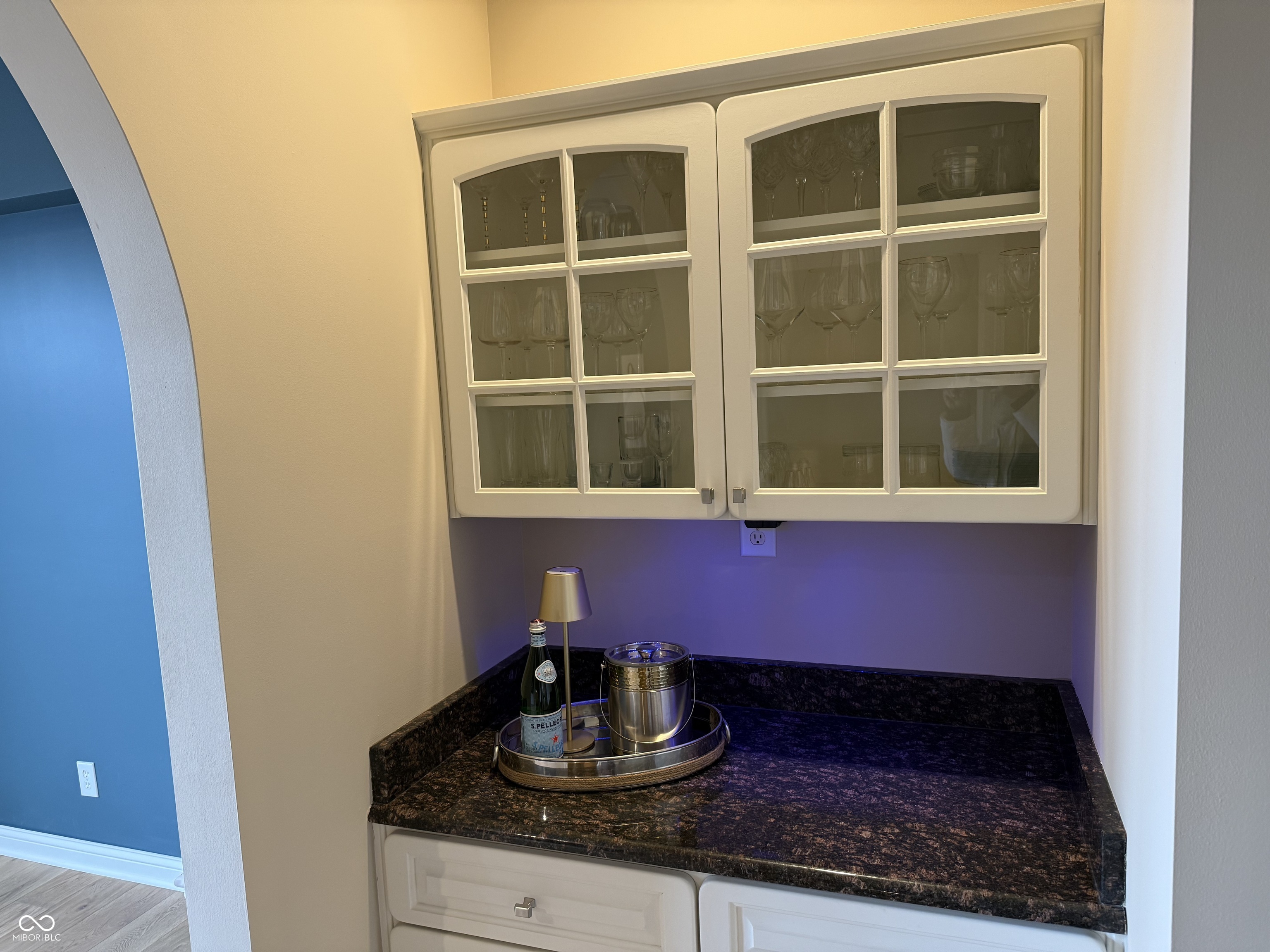 12987 Shoreline Boulevard