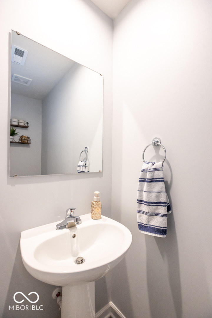 13874 N Hawkers Hill Drive