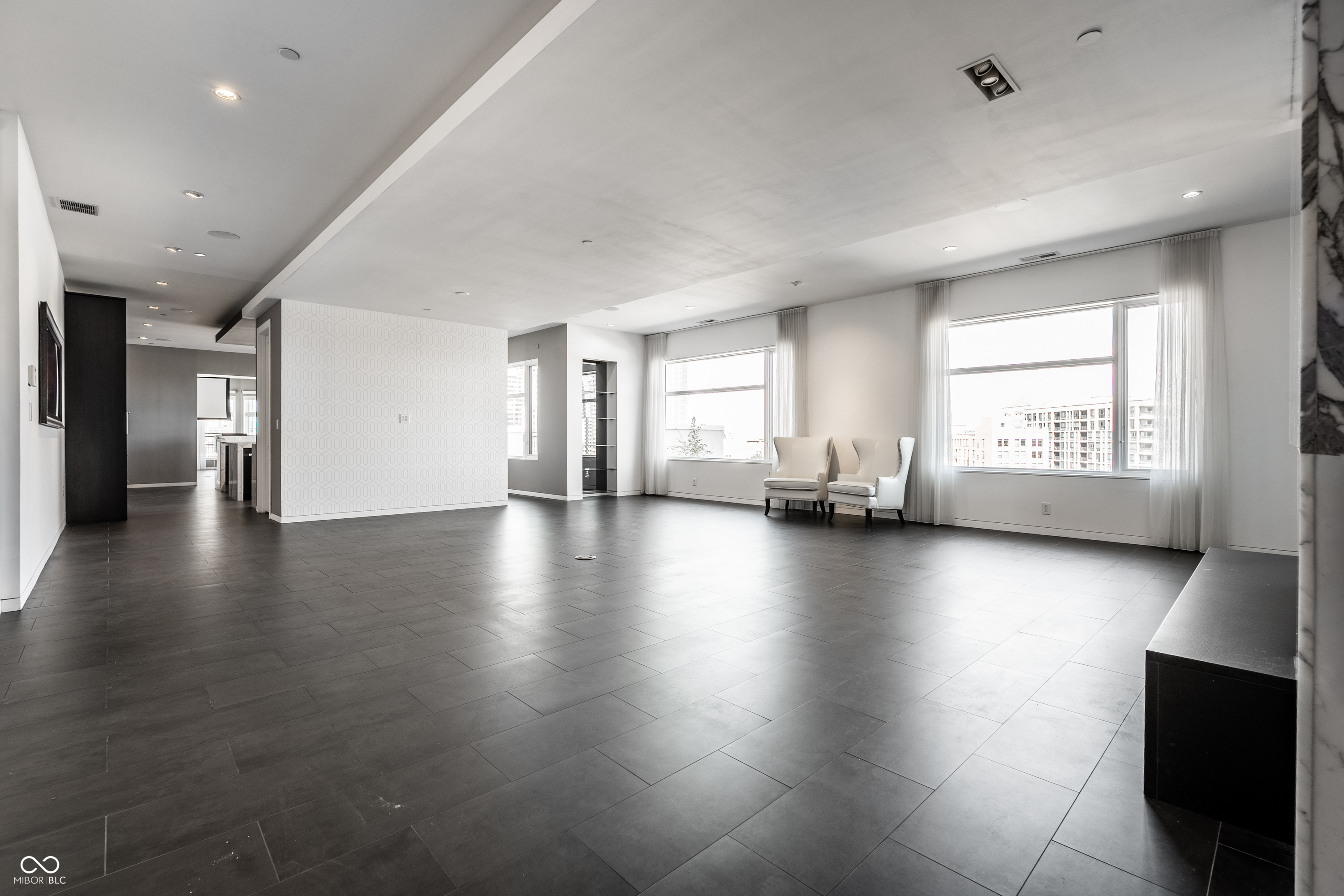 333 Massachusetts Avenue Unit: PH1