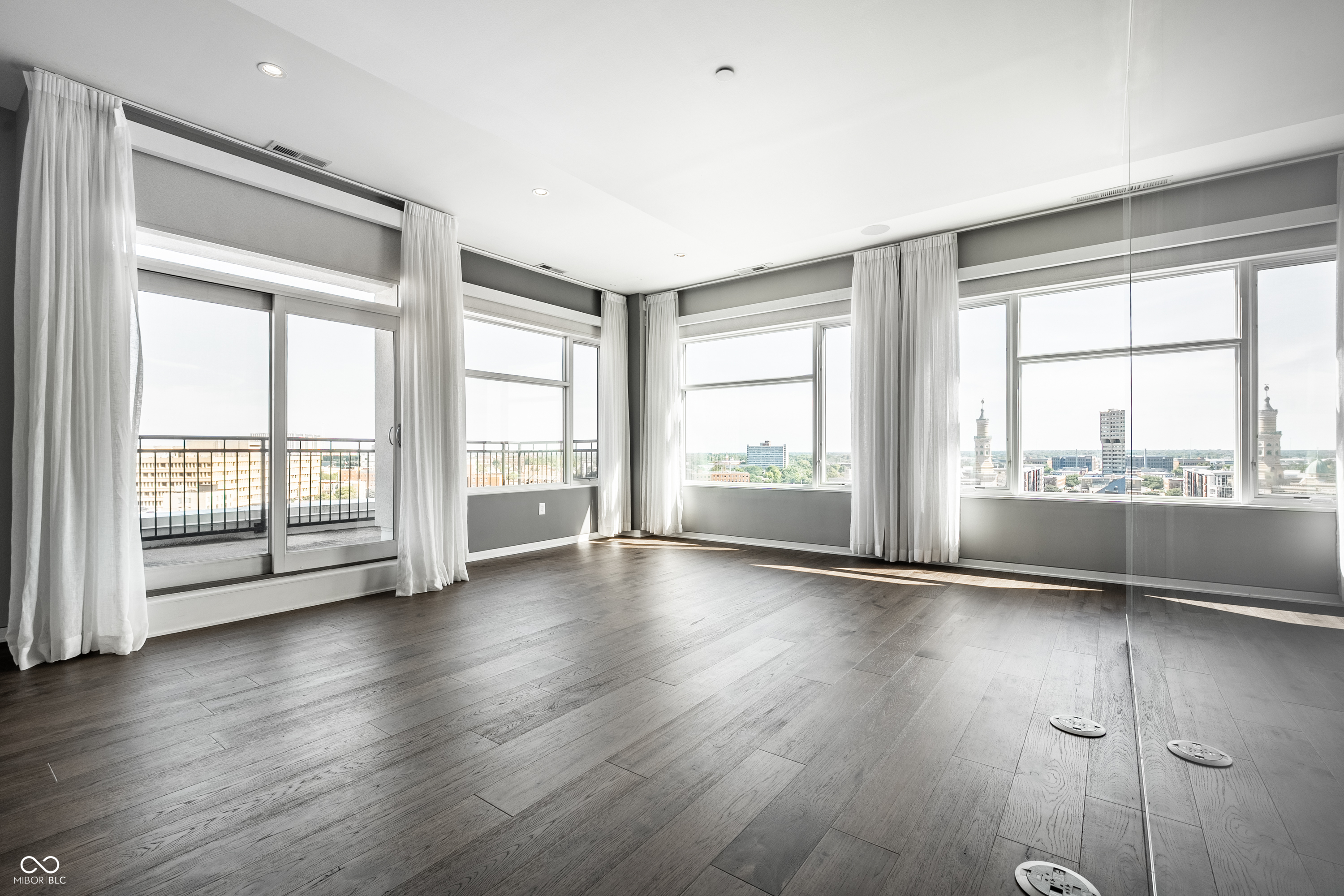 333 Massachusetts Avenue Unit: PH1