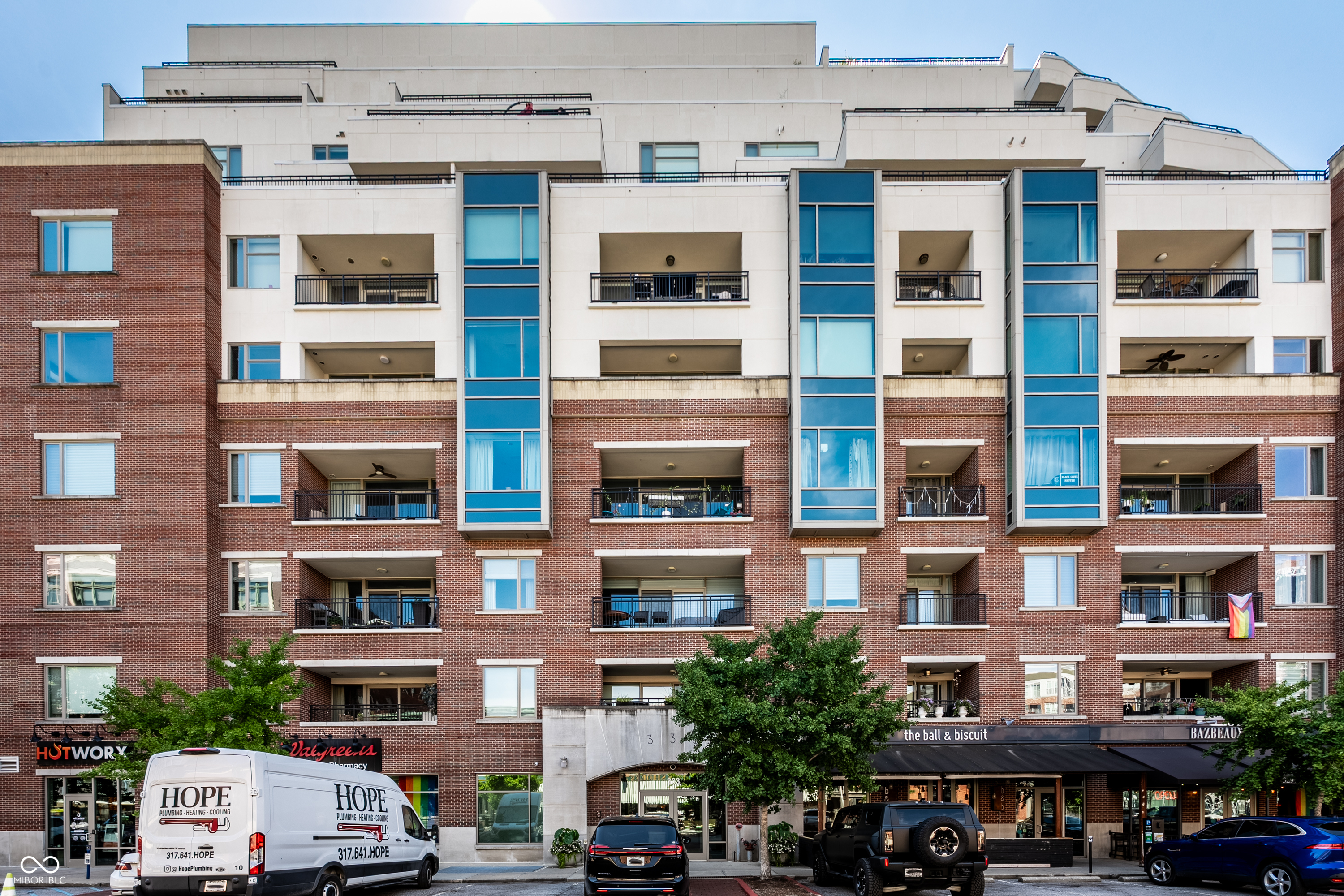 333 Massachusetts Avenue Unit: PH1