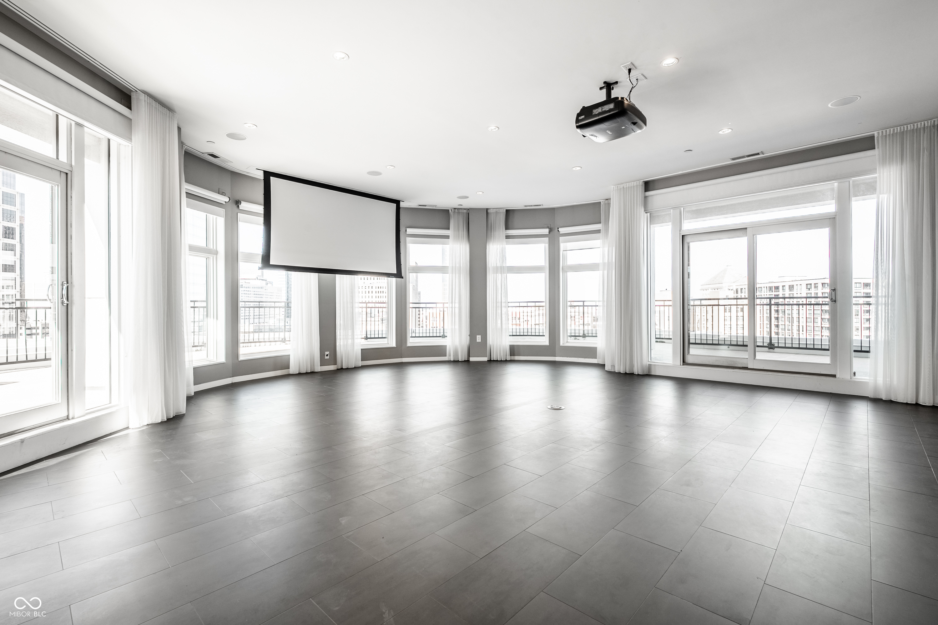 333 Massachusetts Avenue Unit: PH1