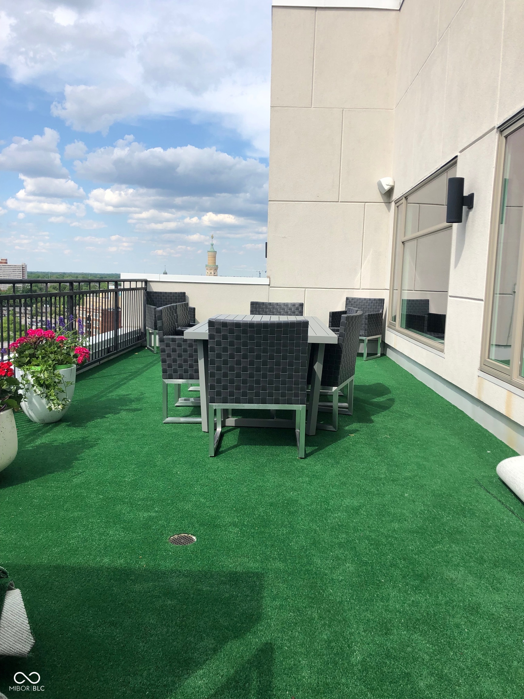 333 Massachusetts Avenue Unit: PH1