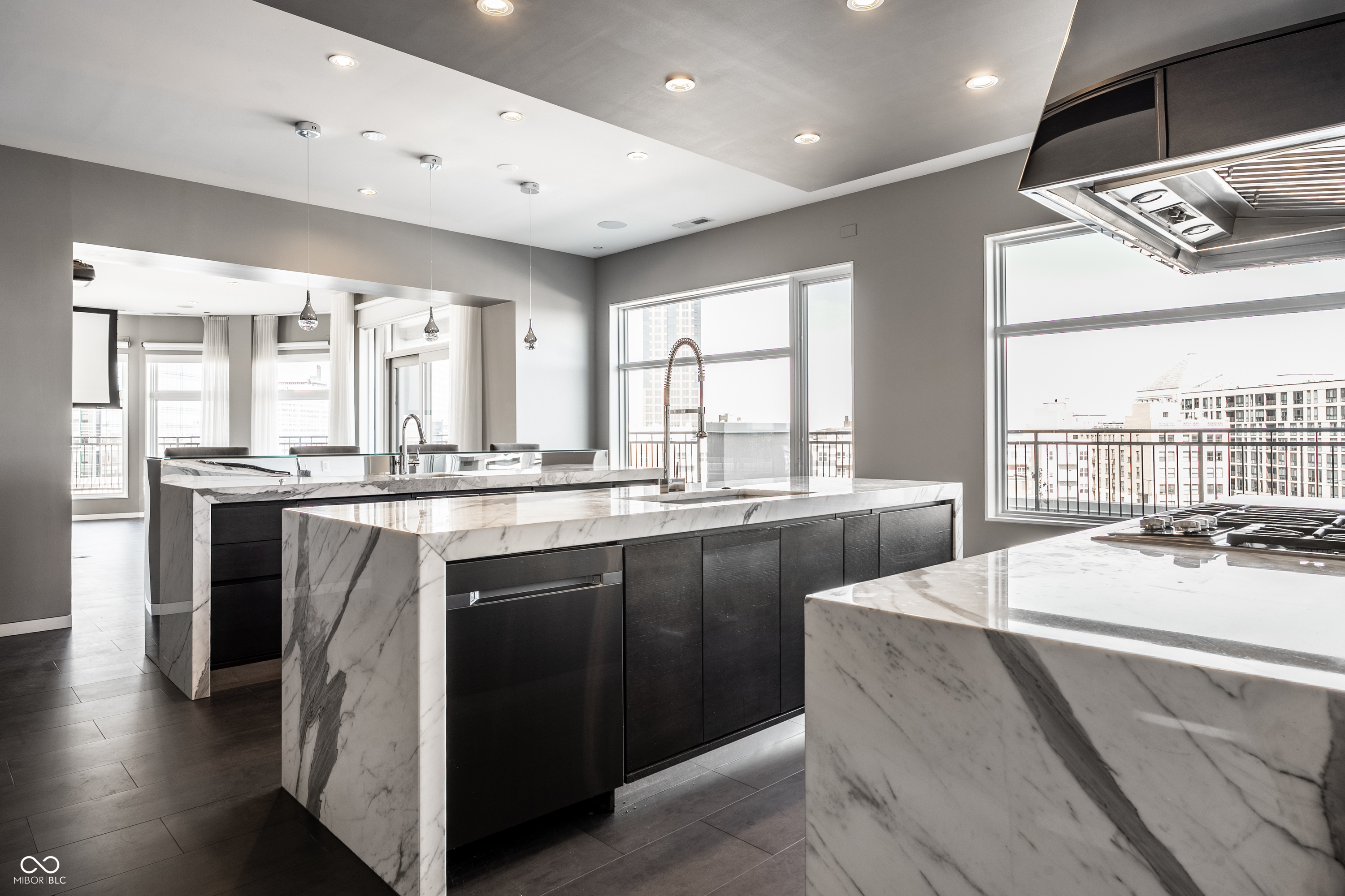 333 Massachusetts Avenue Unit: PH1