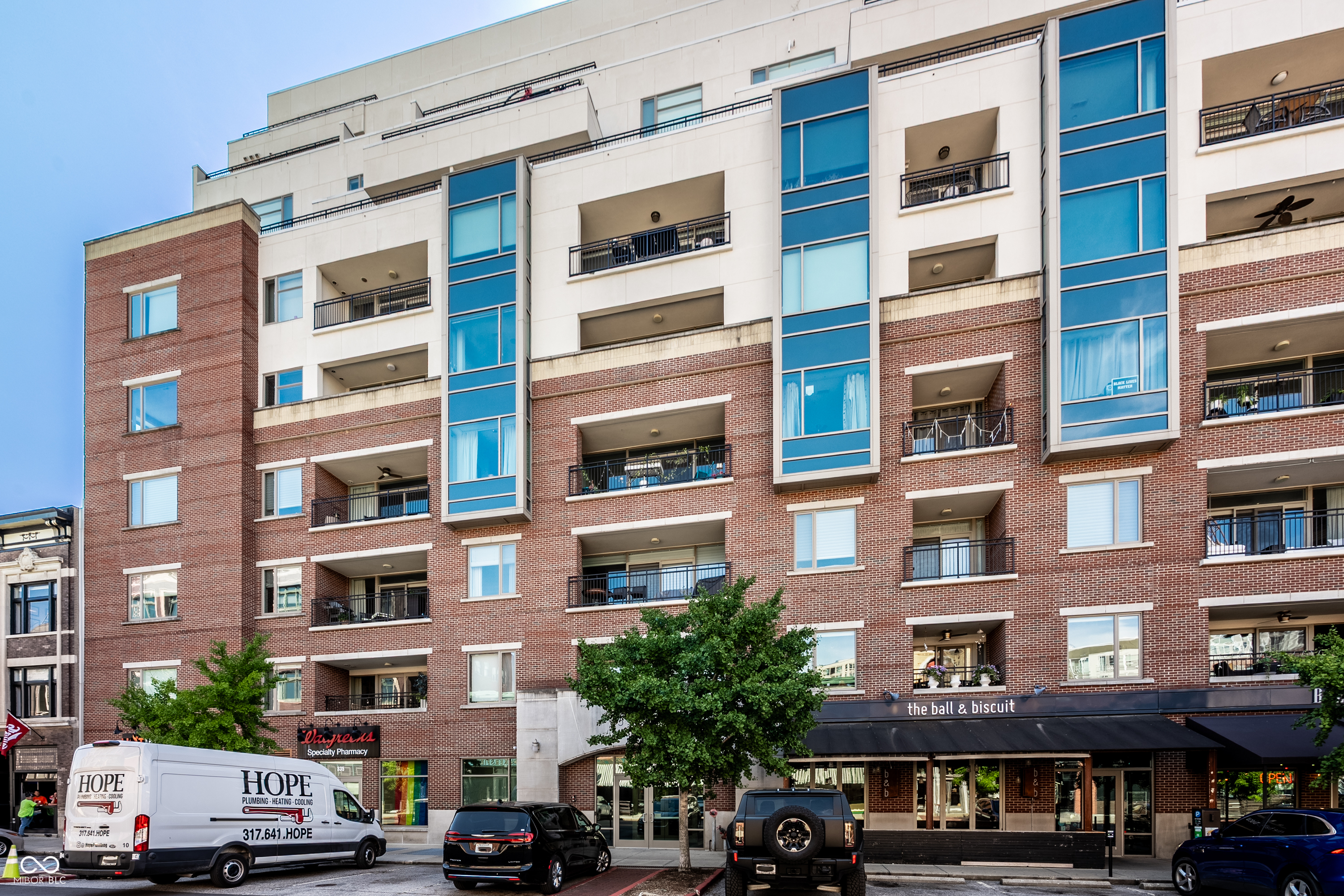 333 Massachusetts Avenue Unit: PH1