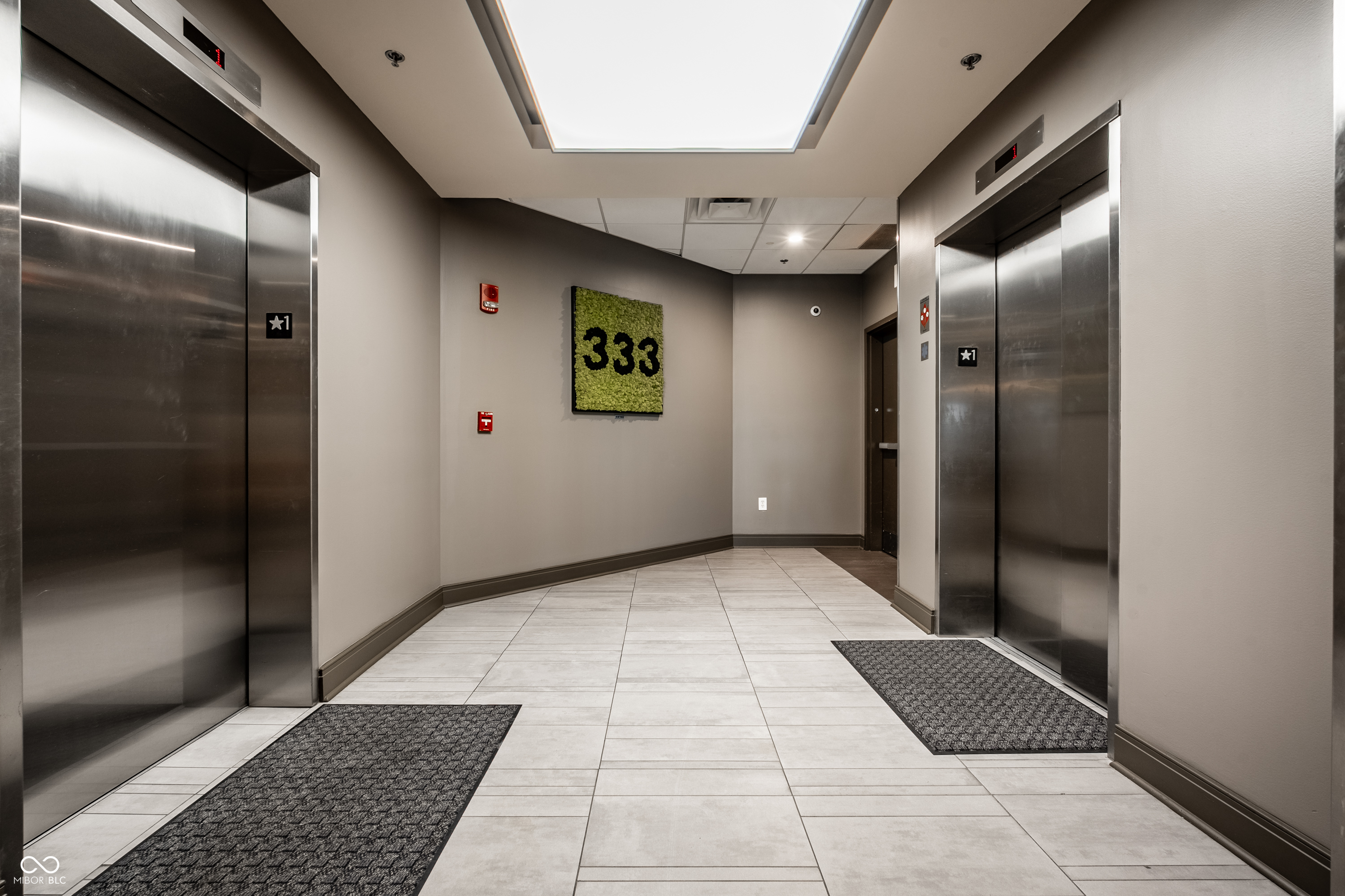 333 Massachusetts Avenue Unit: PH1