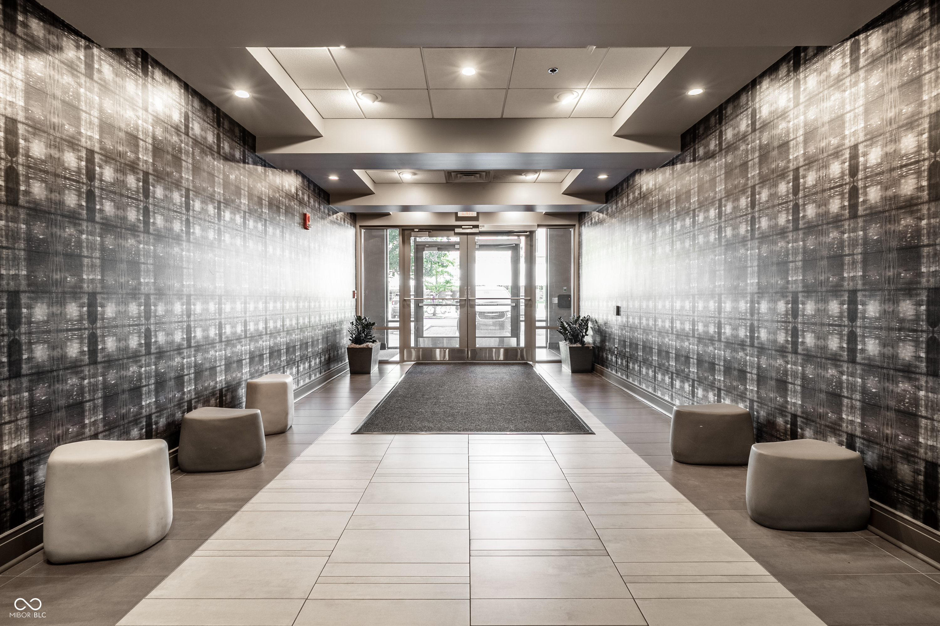 333 Massachusetts Avenue Unit: PH1