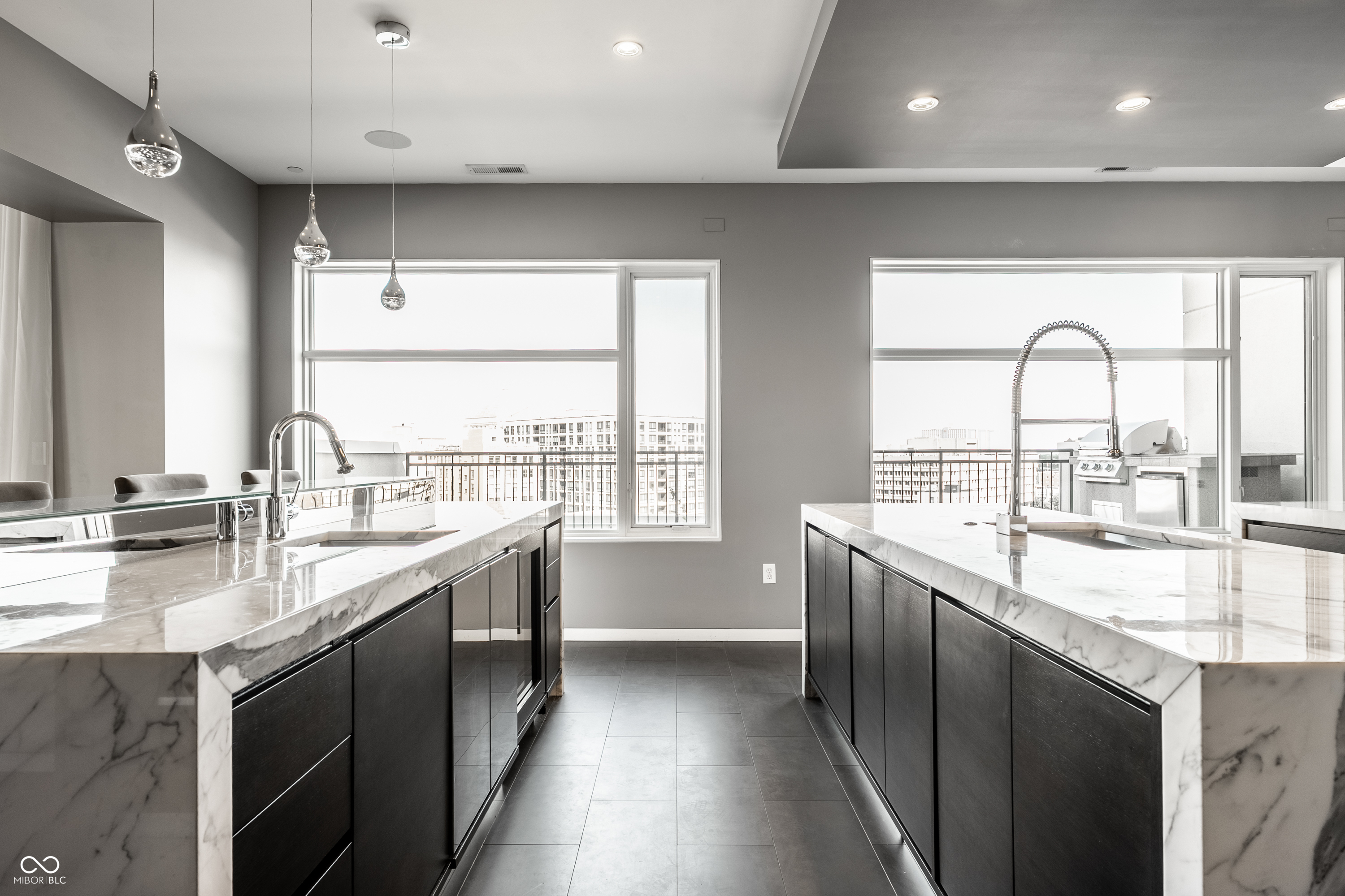 333 Massachusetts Avenue Unit: PH1