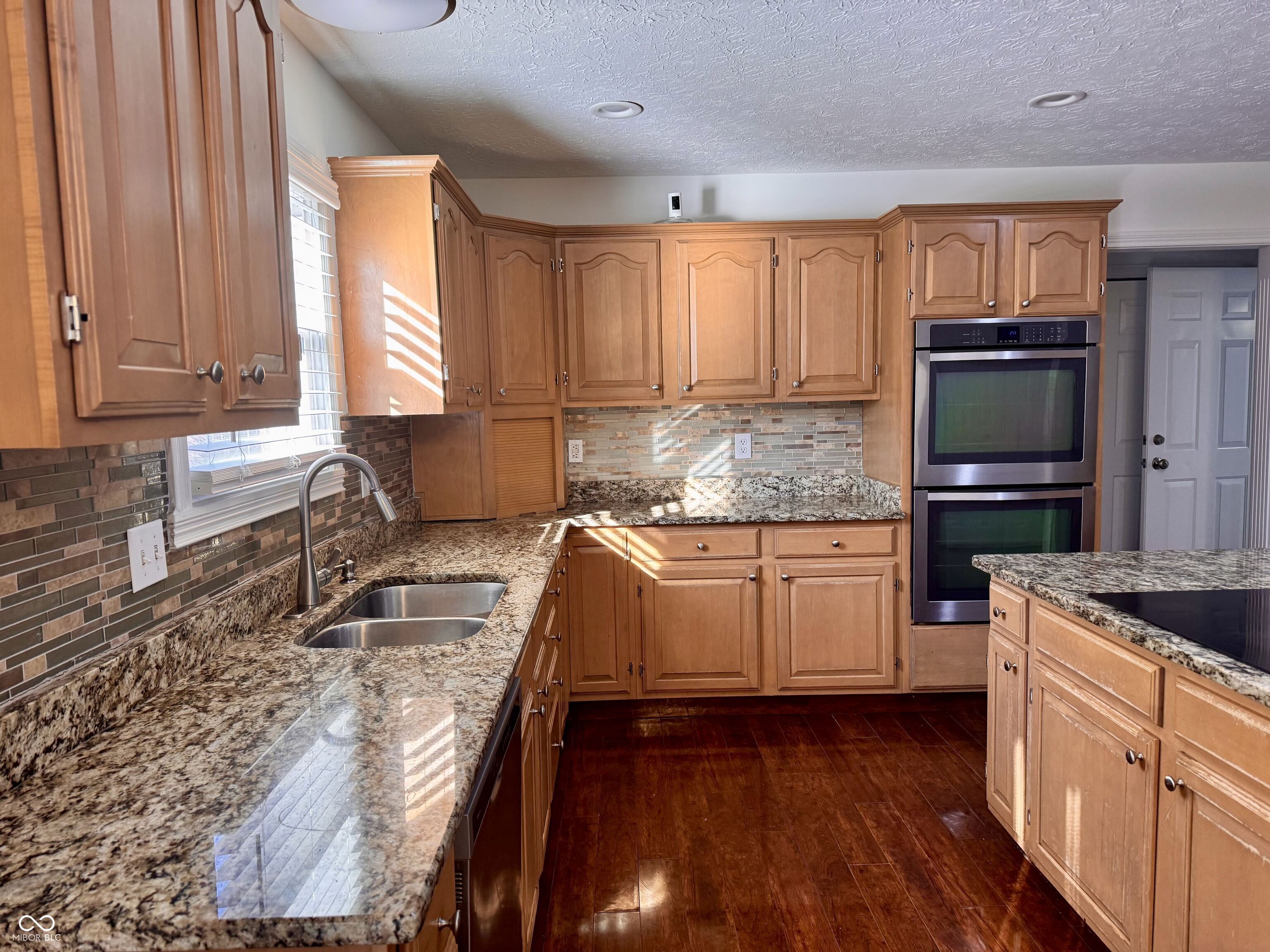 11458 Sutton Place Drive W