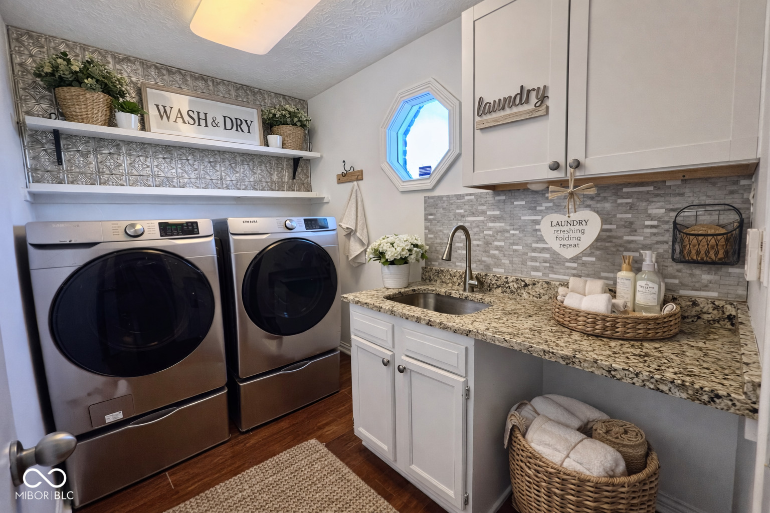 11458 Sutton Place Drive W