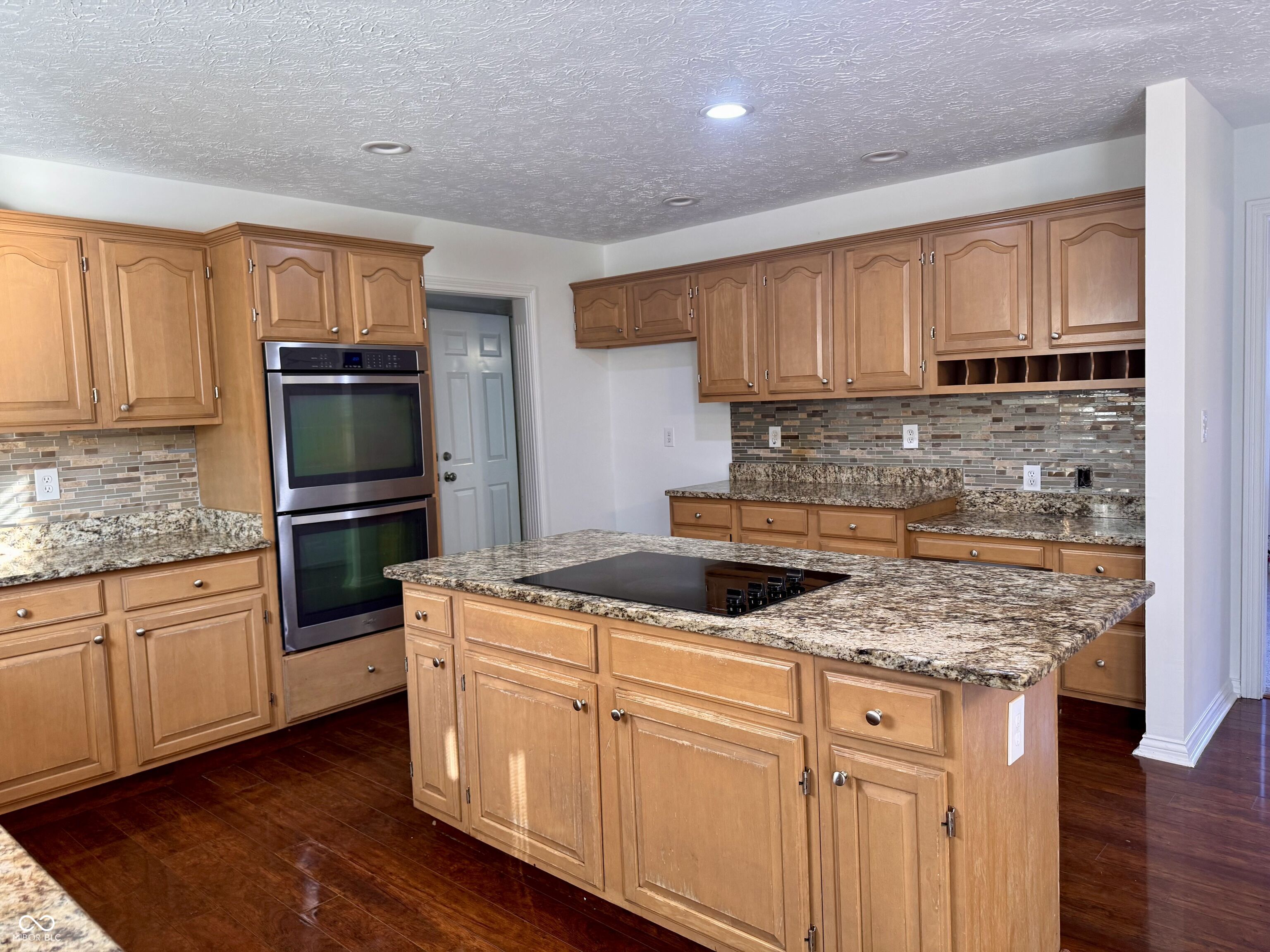 11458 Sutton Place Drive W