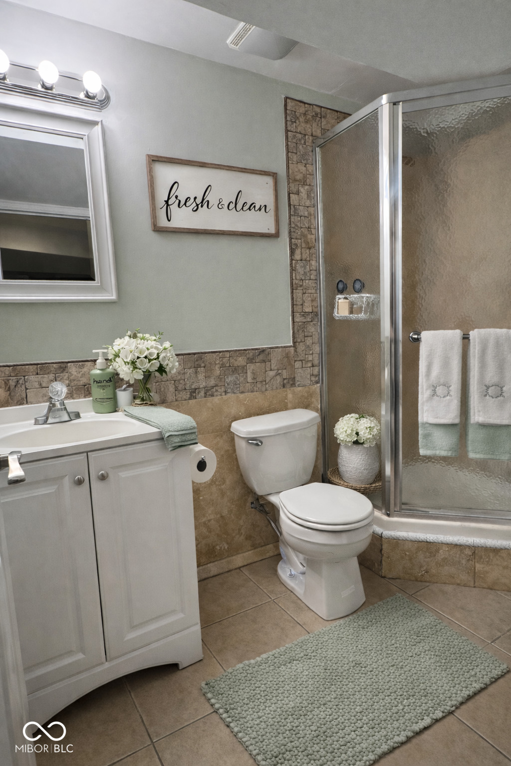 11458 Sutton Place Drive W