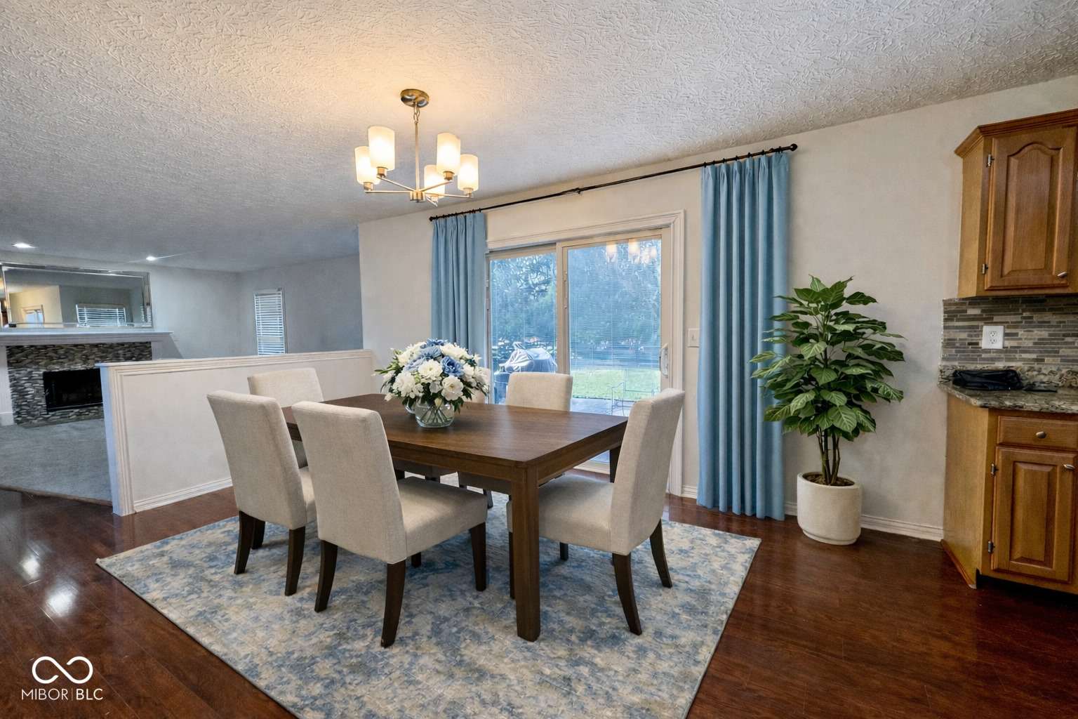 11458 Sutton Place Drive W