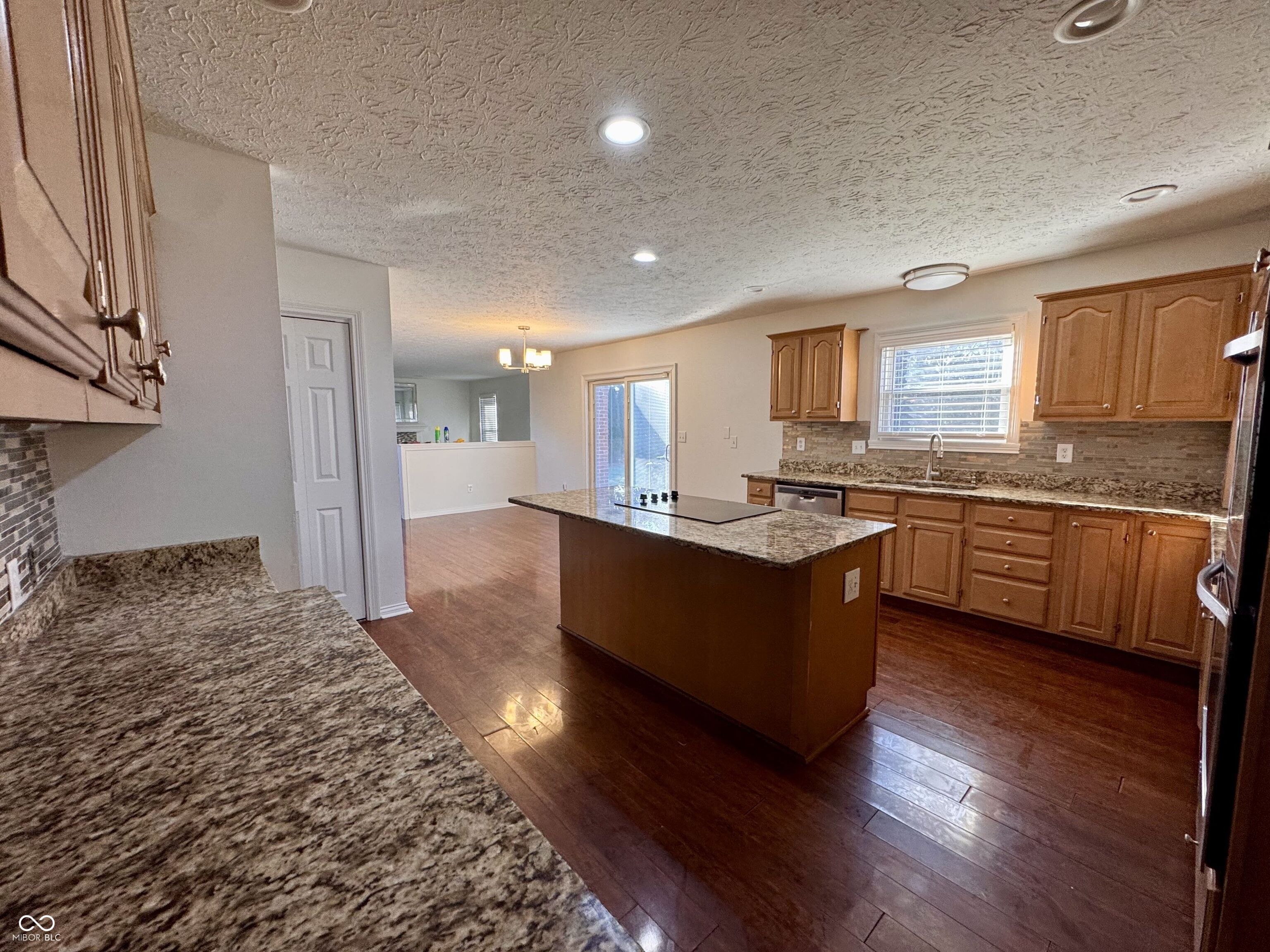 11458 Sutton Place Drive W