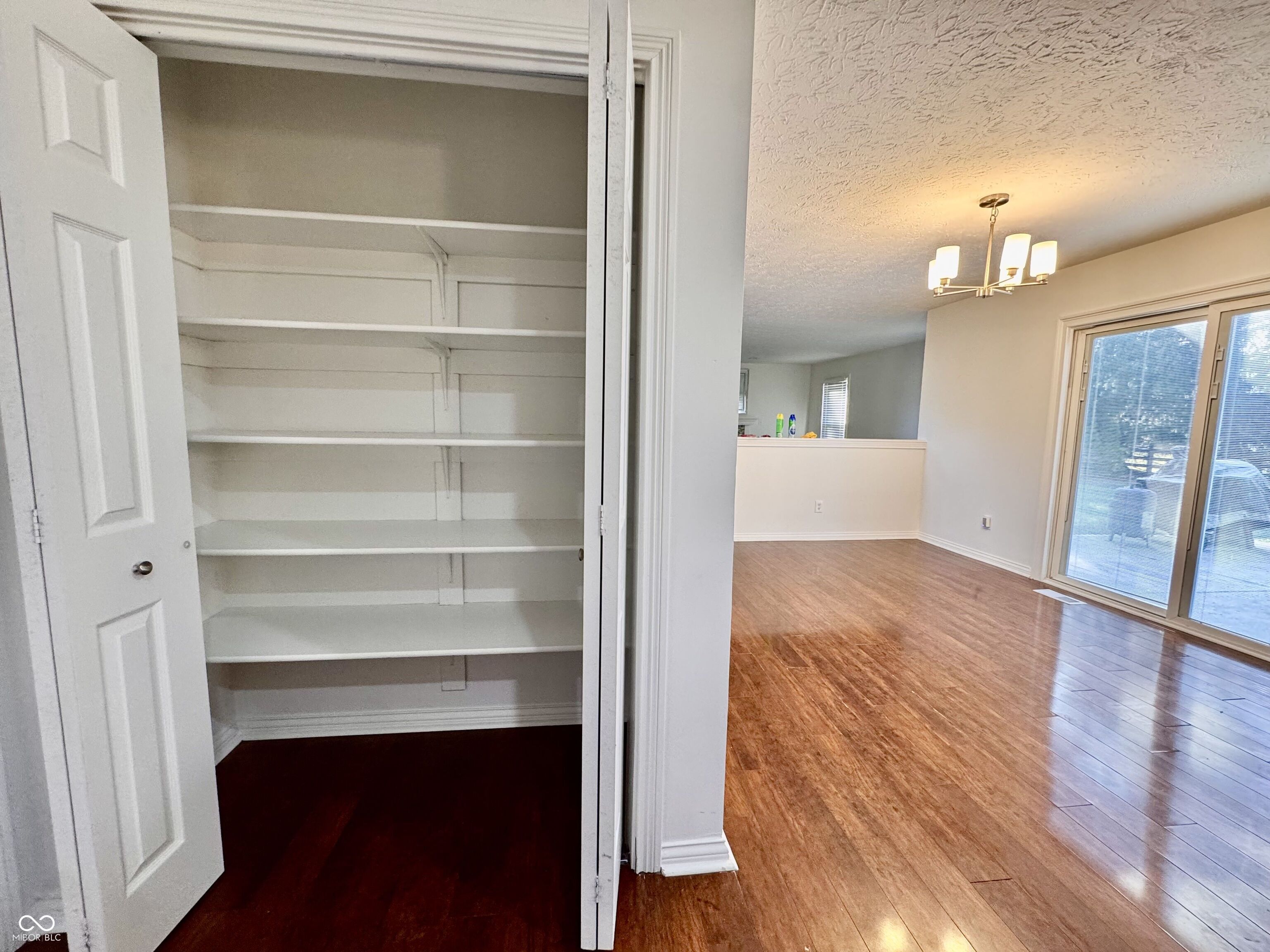 11458 Sutton Place Drive W