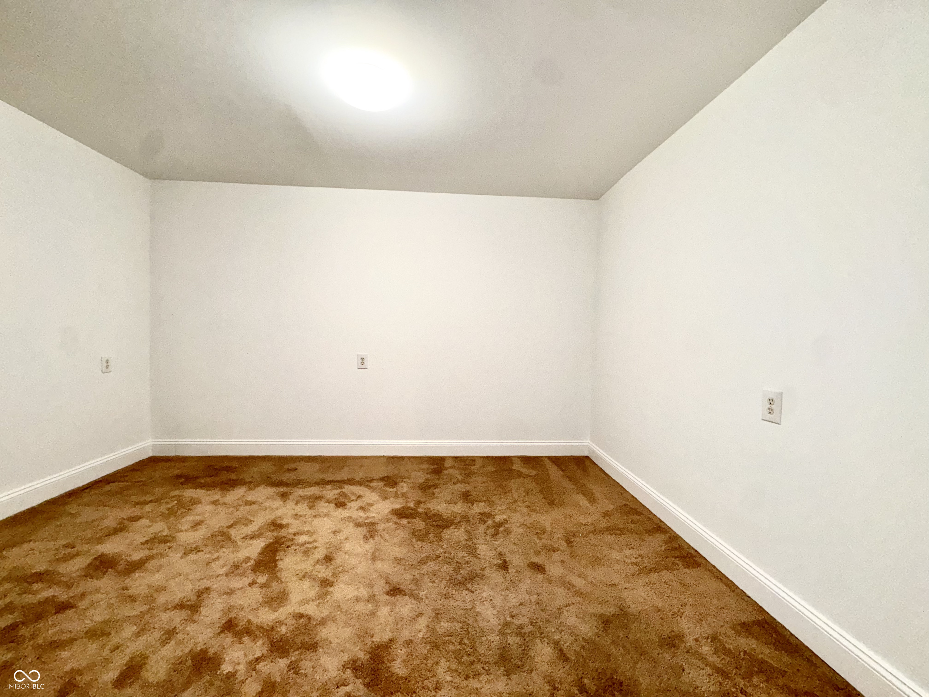 11458 Sutton Place Drive W