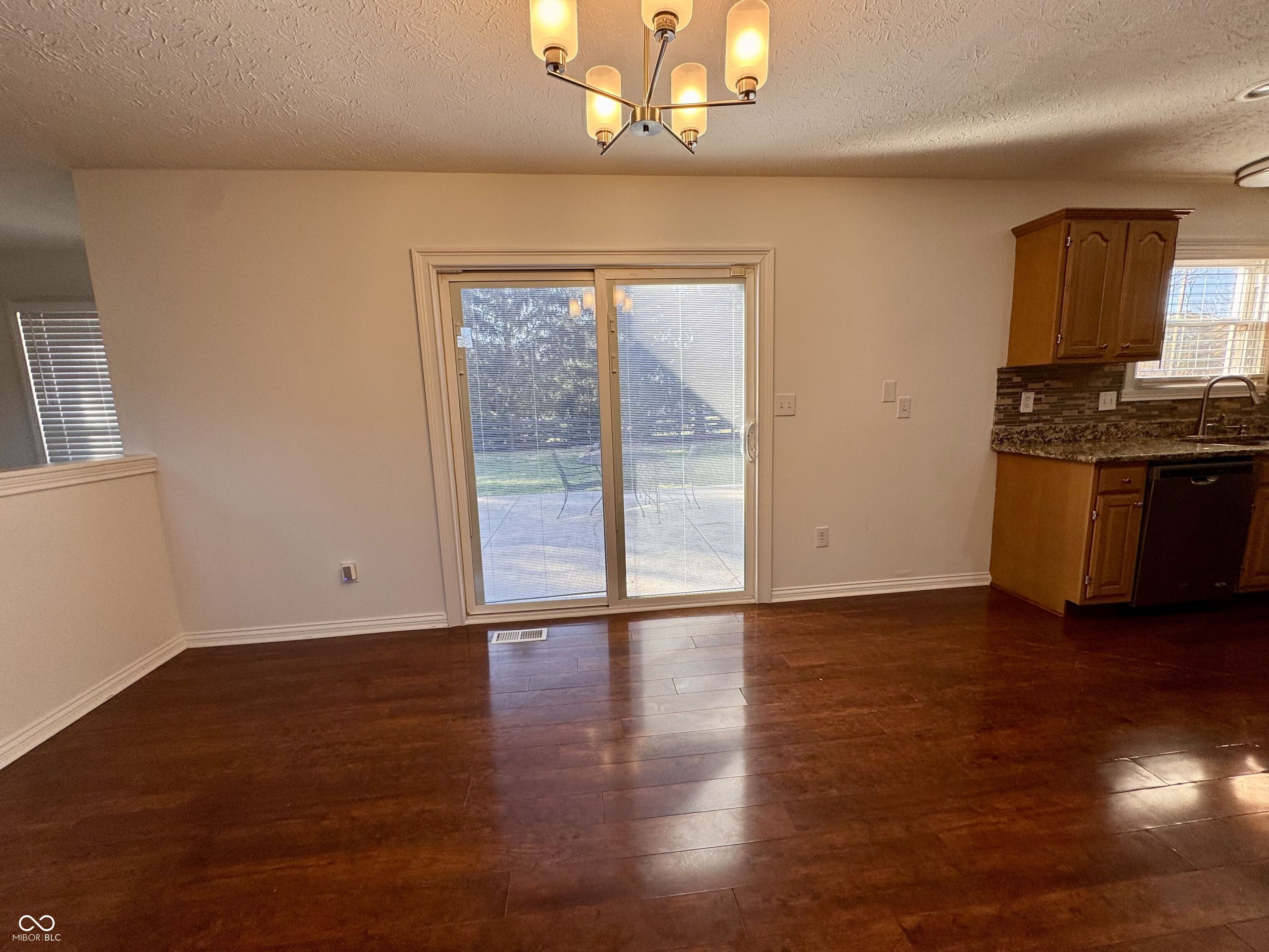 11458 Sutton Place Drive W