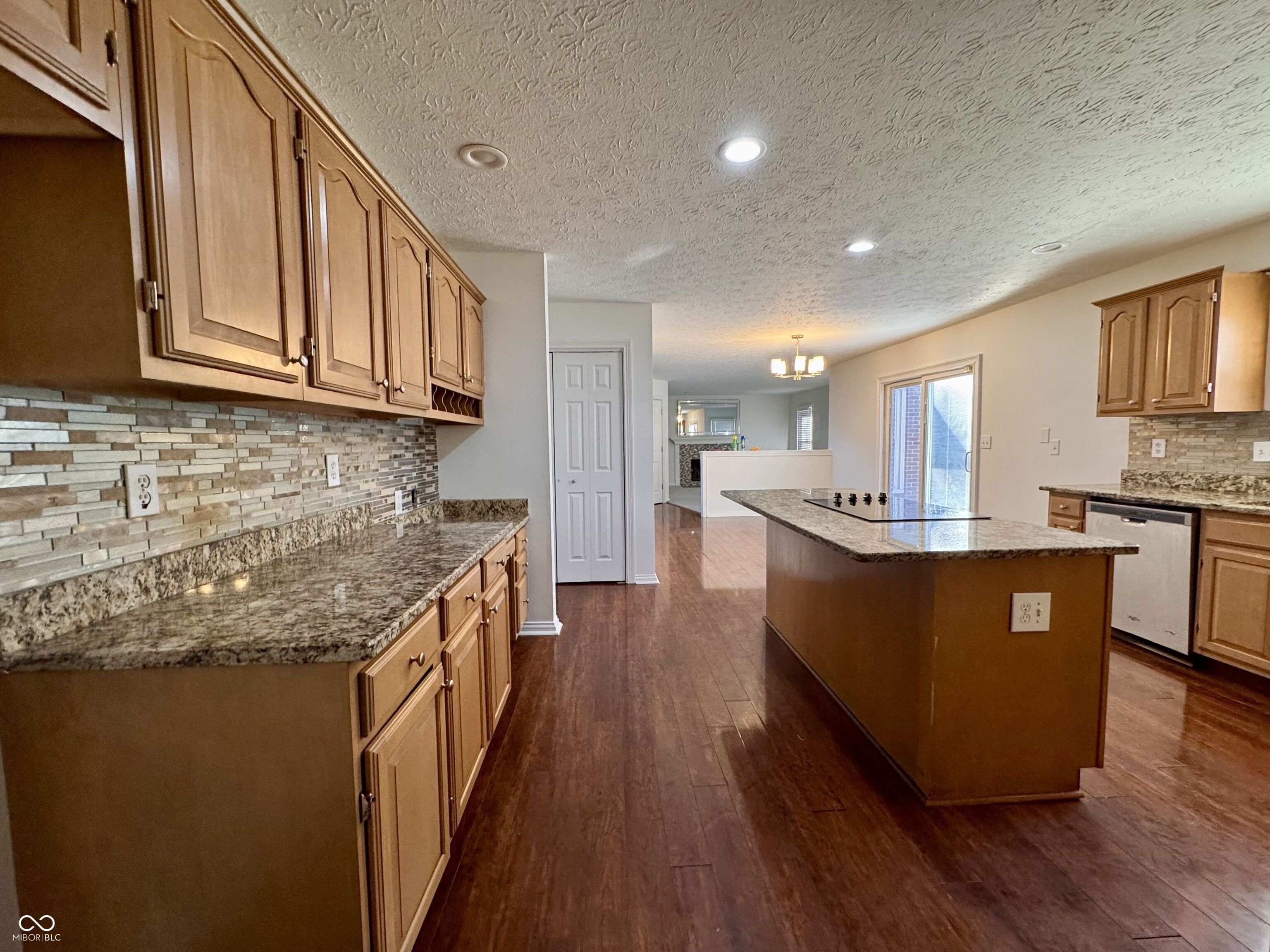 11458 Sutton Place Drive W