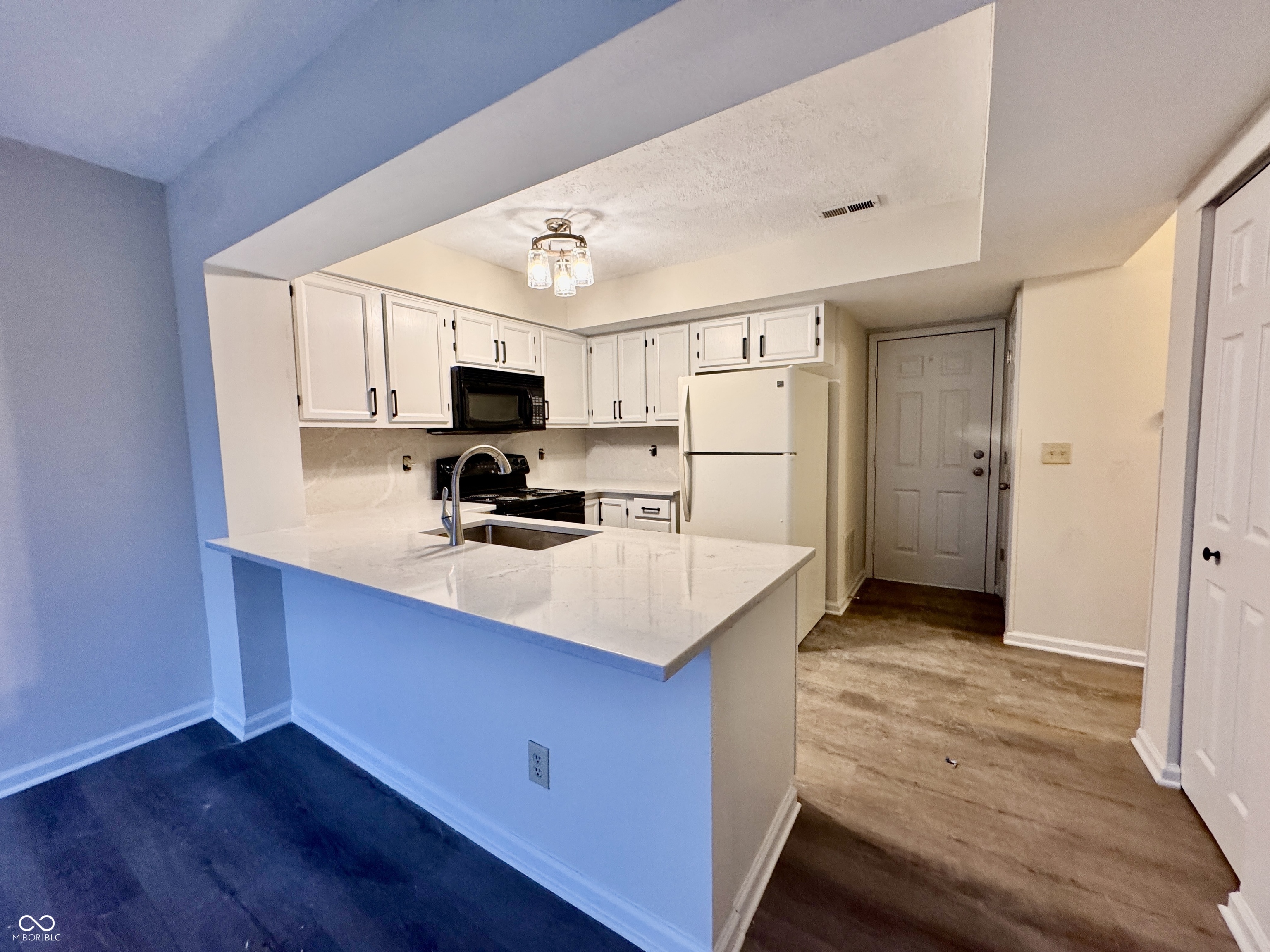 12438 Trumbull Court