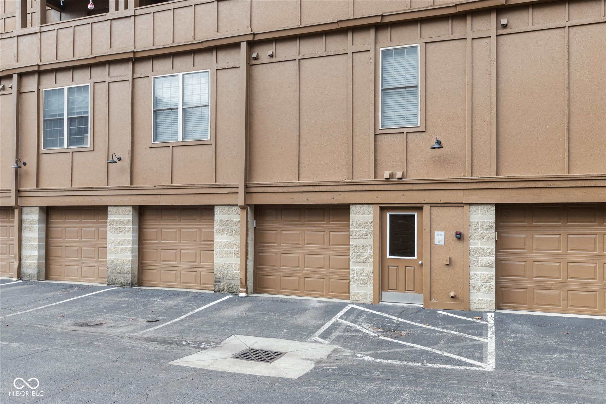 219 N New Jersey Street Unit: #D