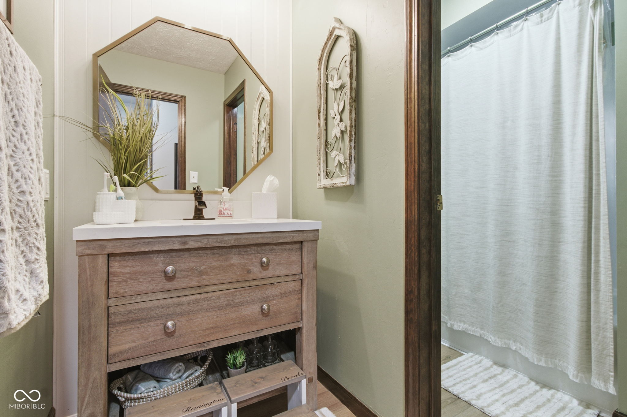 1127 Waterford Drive