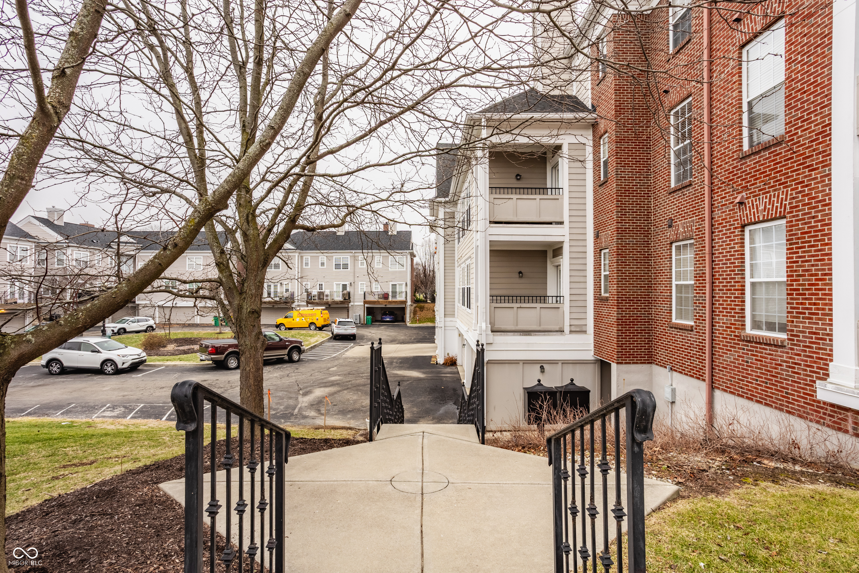 451 American Way N Unit: 1C