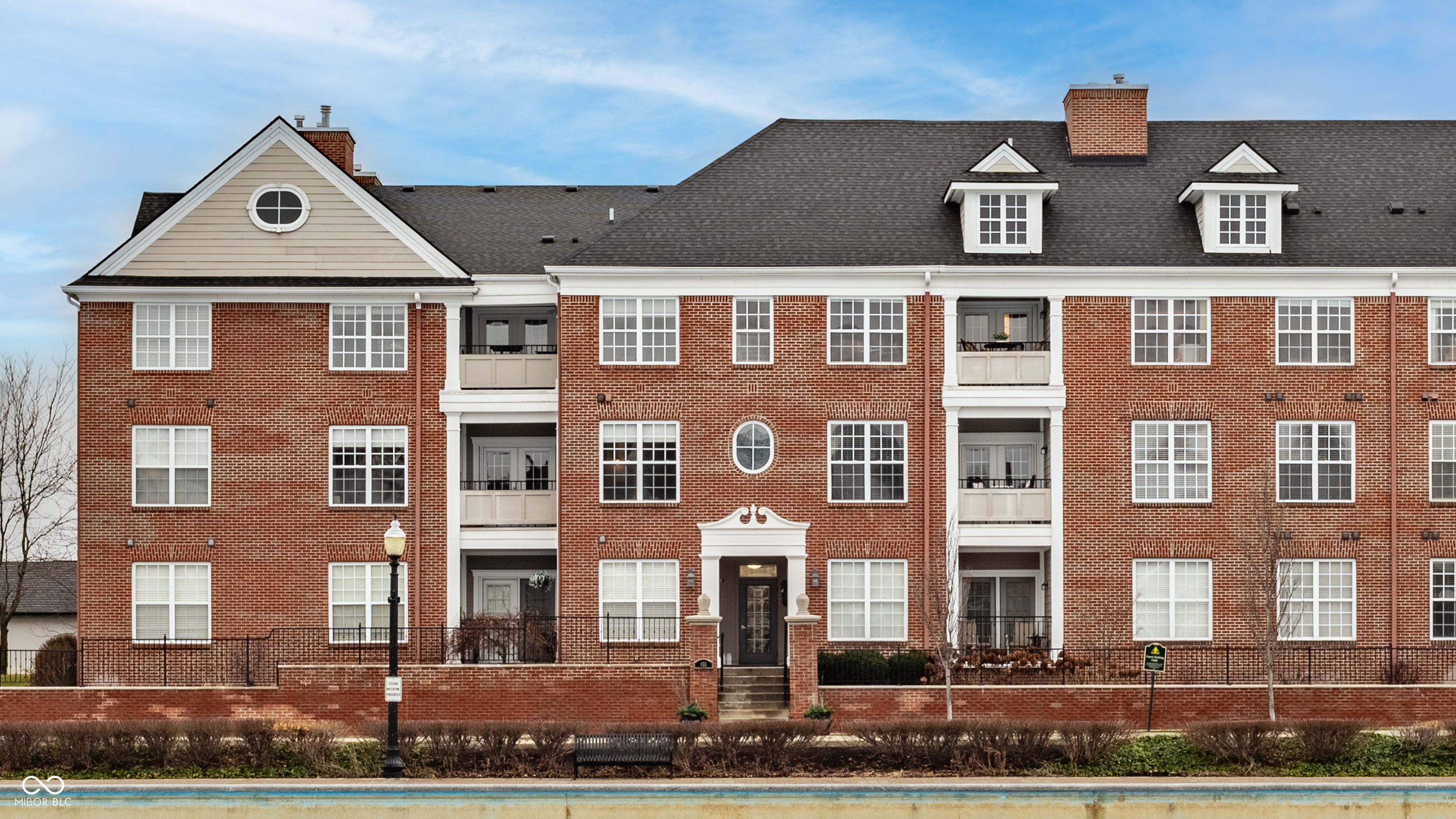 451 American Way N Unit: 1C