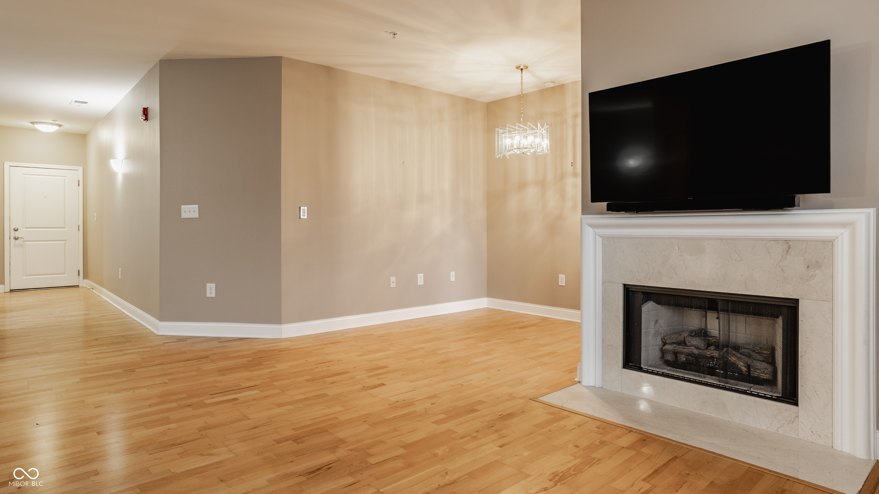 451 American Way N Unit: 1C