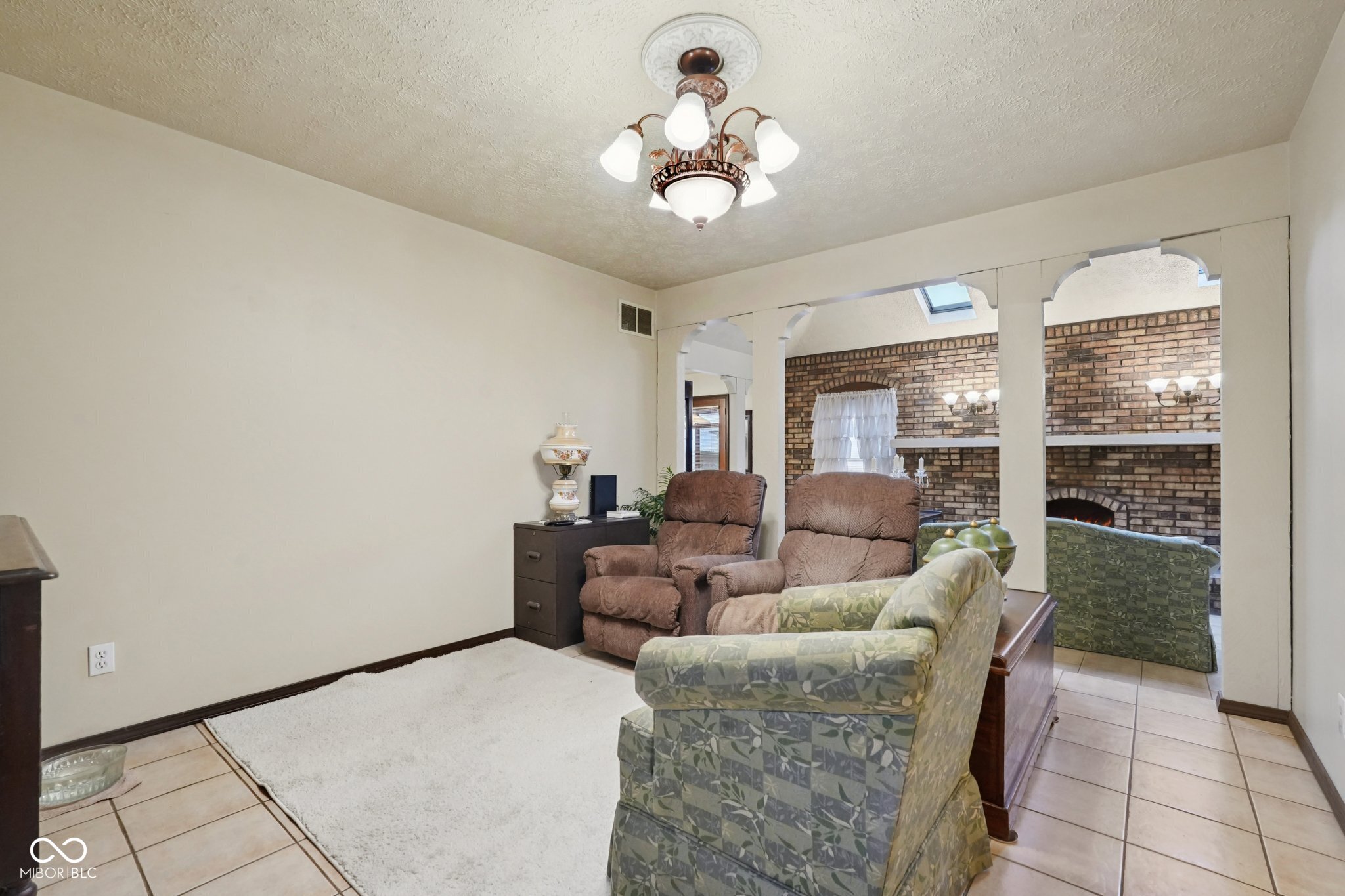 2579 Cardinal Drive