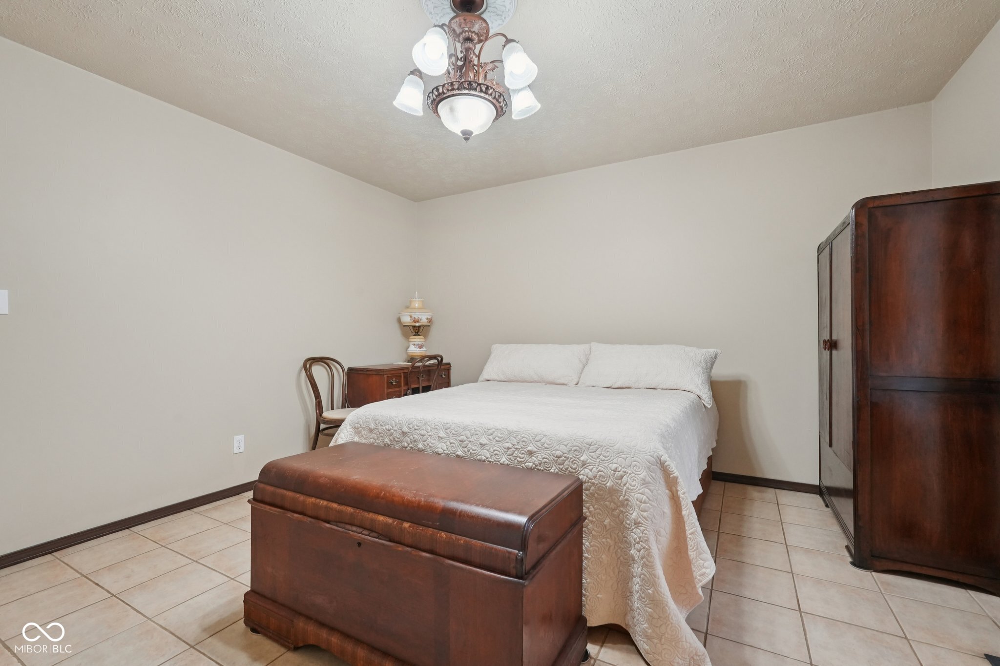 2579 Cardinal Drive