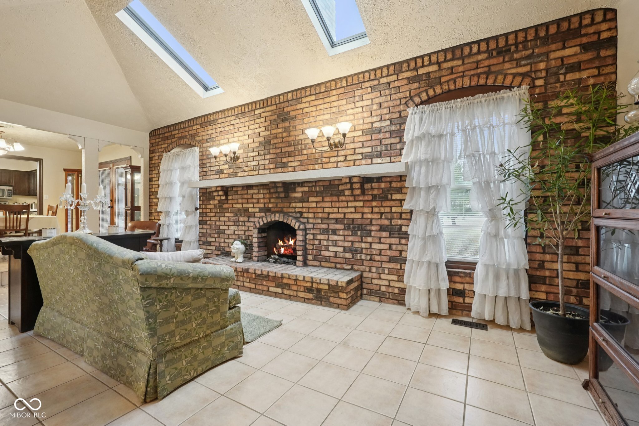 2579 Cardinal Drive