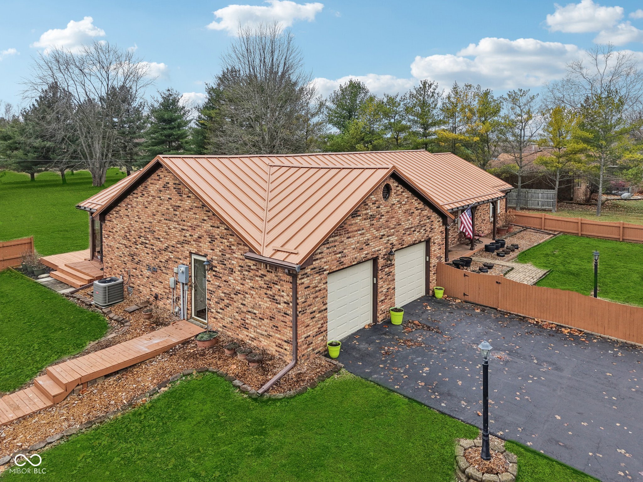 2579 Cardinal Drive