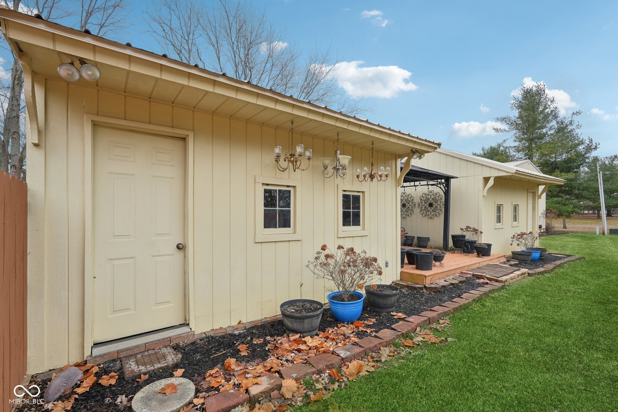 2579 Cardinal Drive