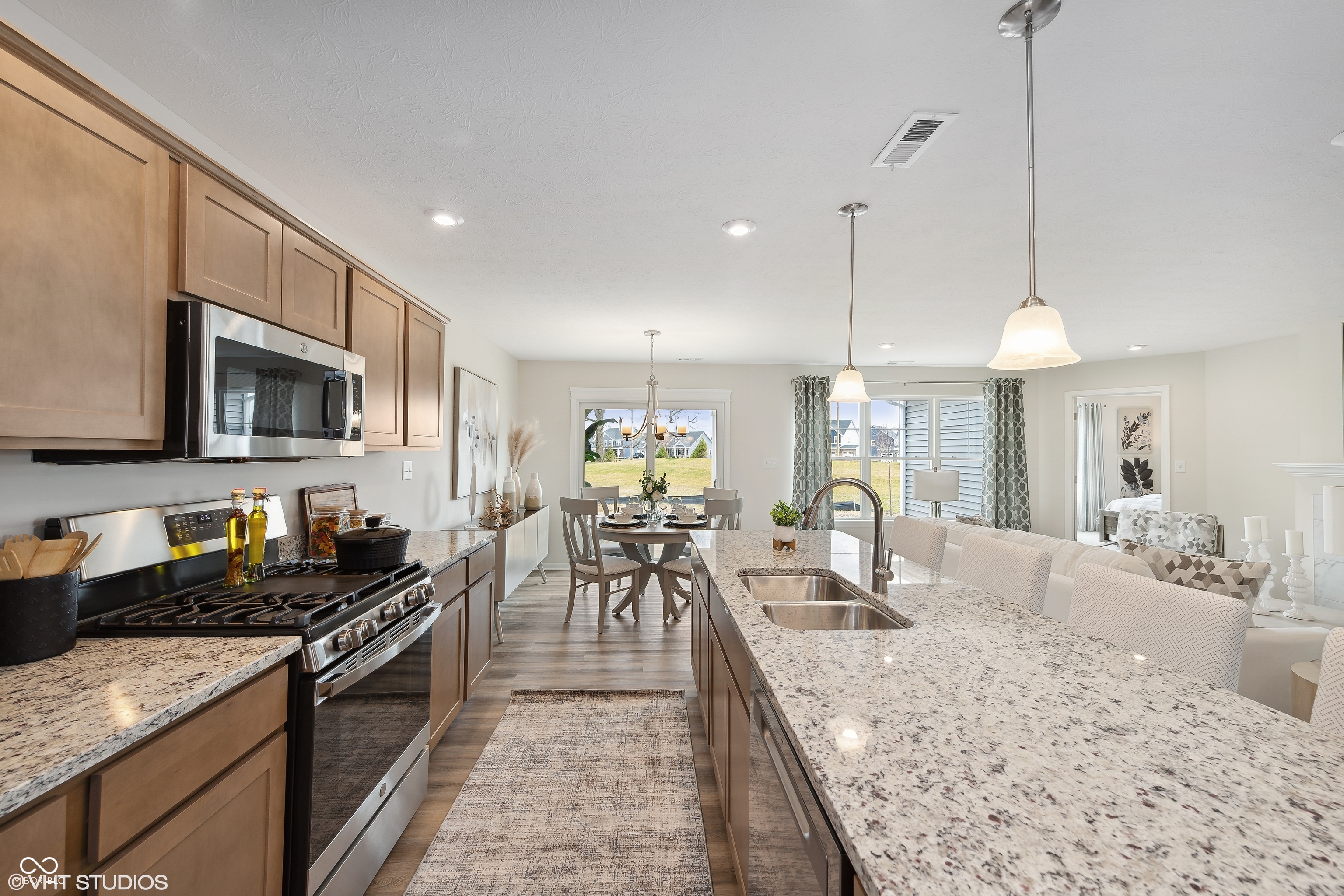 19377 Astoria Avenue