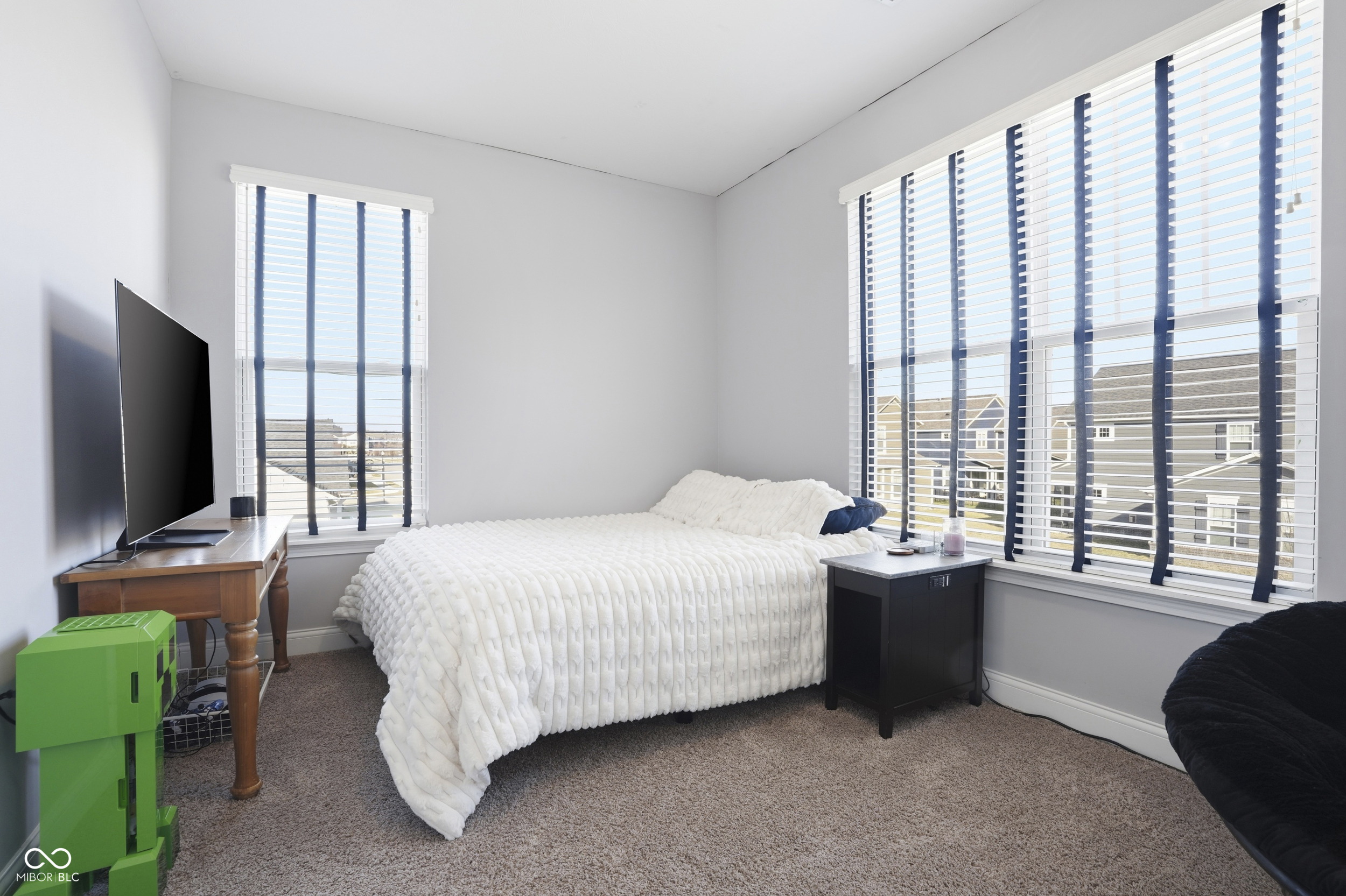 7077 Antiquity Drive