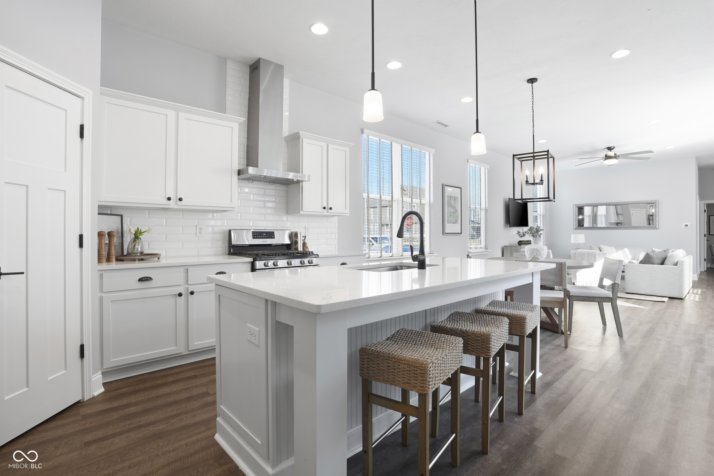 7077 Antiquity Drive