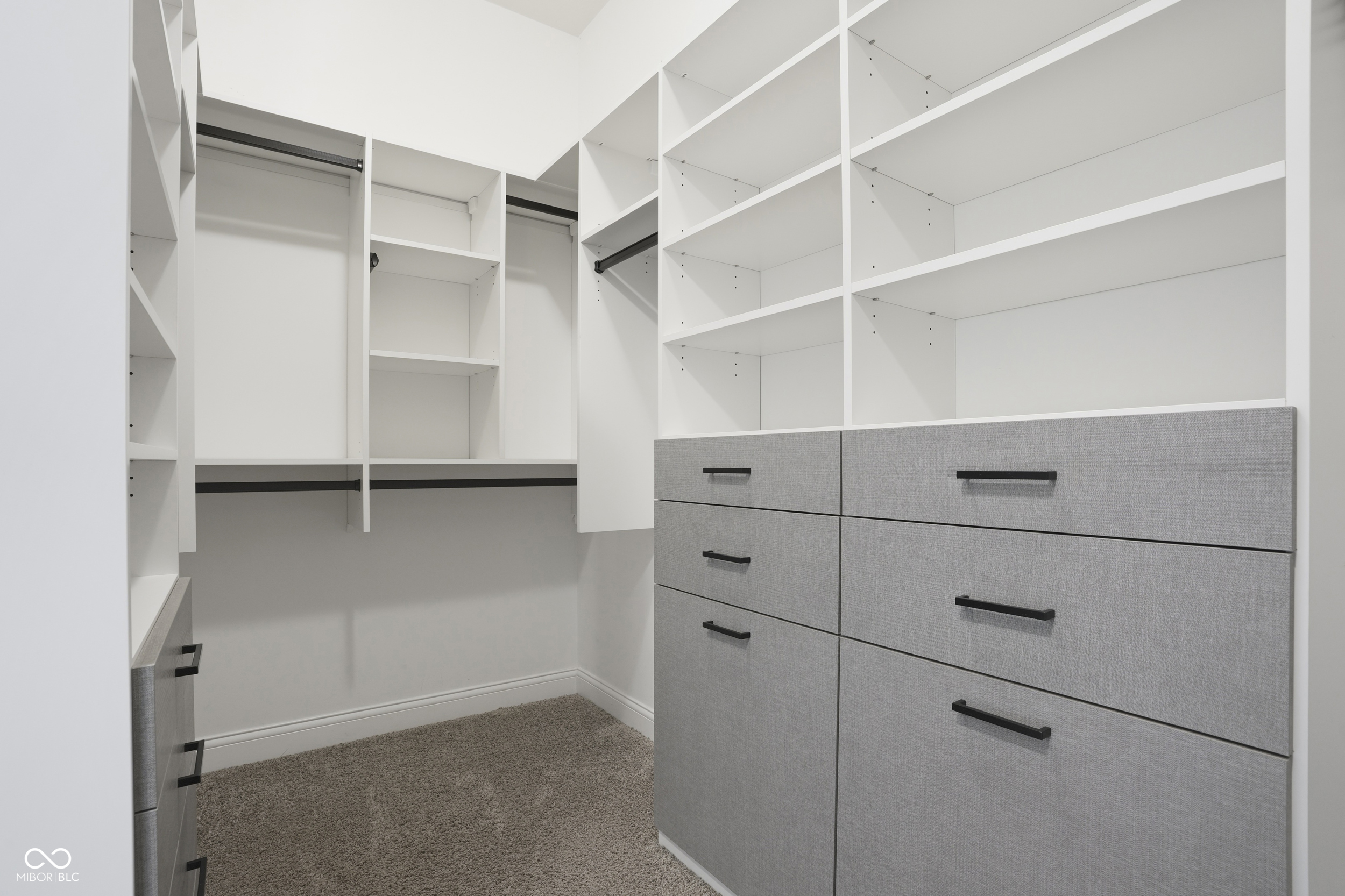 7077 Antiquity Drive